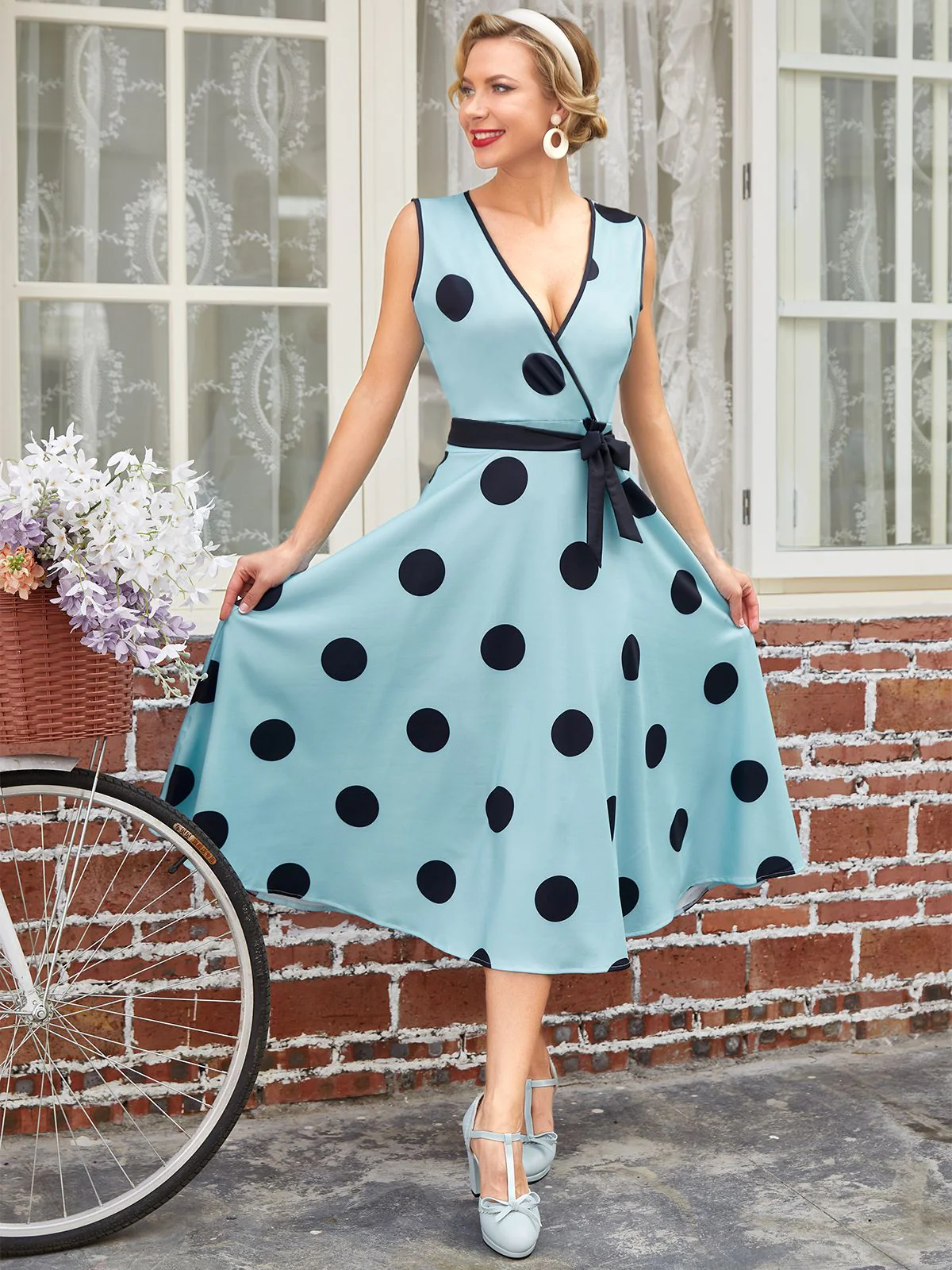 Blau 1950er Bogen Tupfen Swing Kleid - Image 2