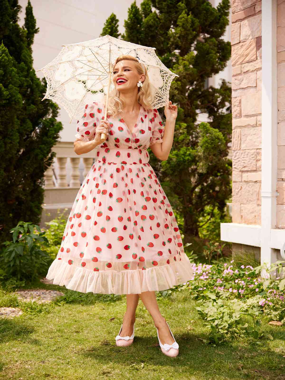 Rosa 1950er Spitze Erdbeere Swing Kleid - Image 2