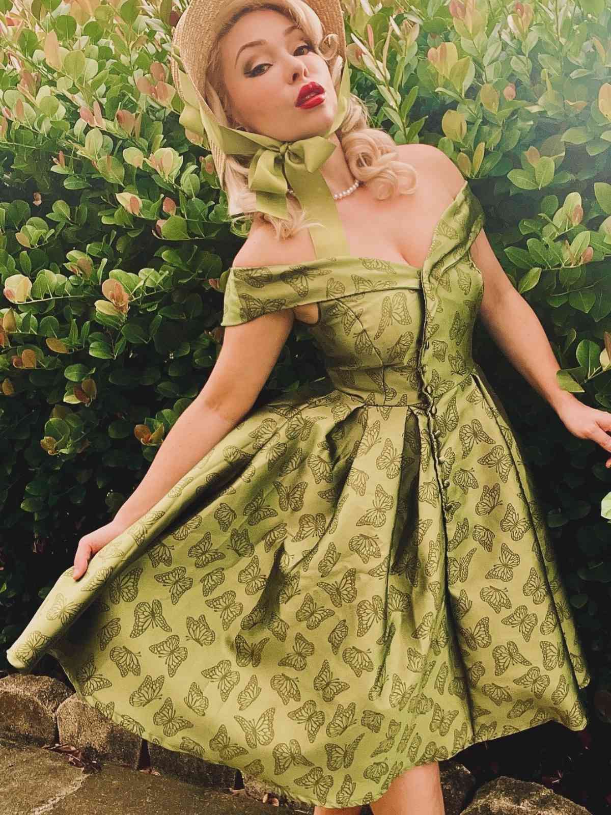 1950ER GRÜNES SCHULTERFREIES VINTAGE Schmetterling KLEID - Image 2
