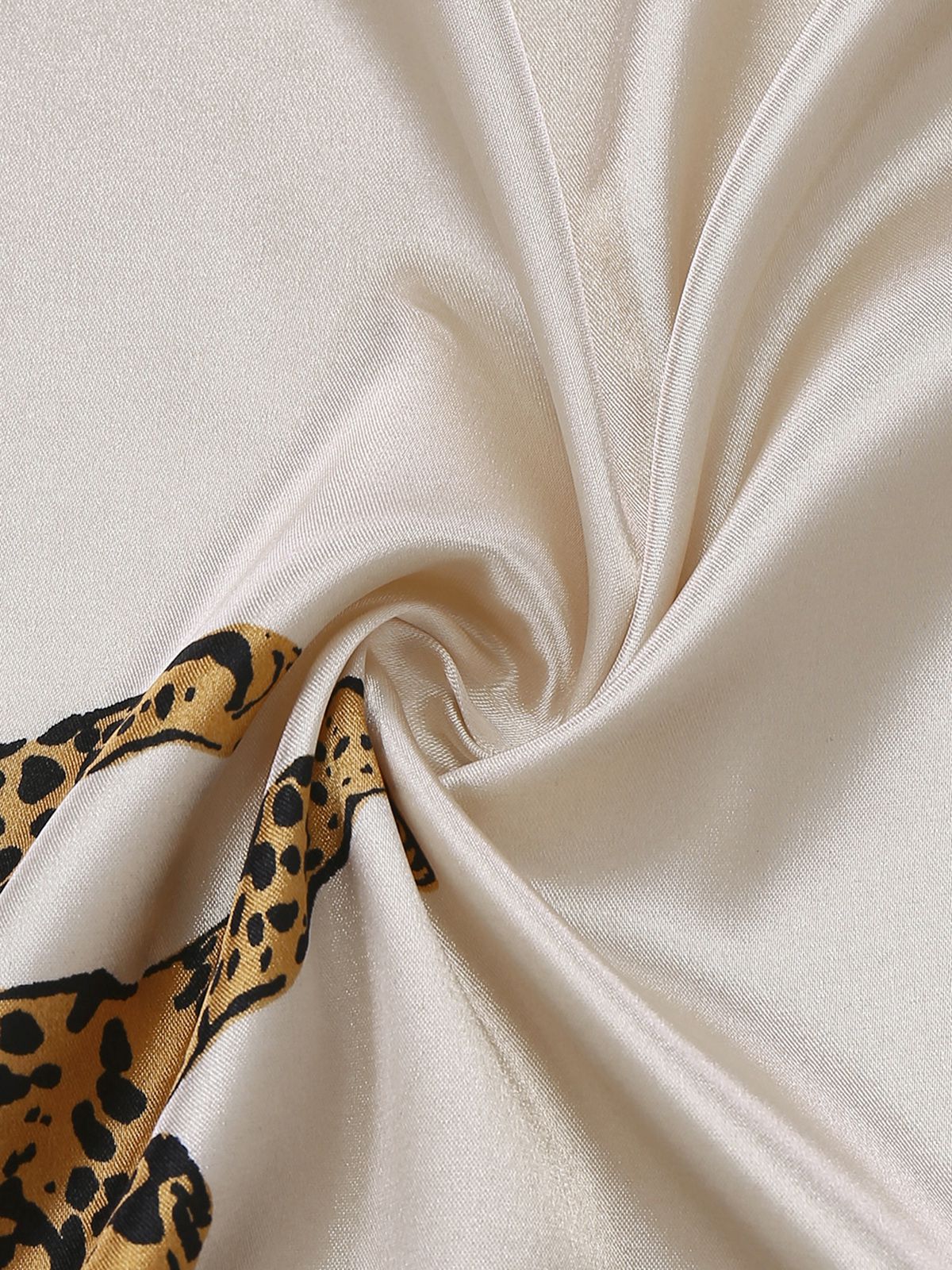 1950er Leopard Druck Satin Morgenmantel mit Gürtel - Image 5
