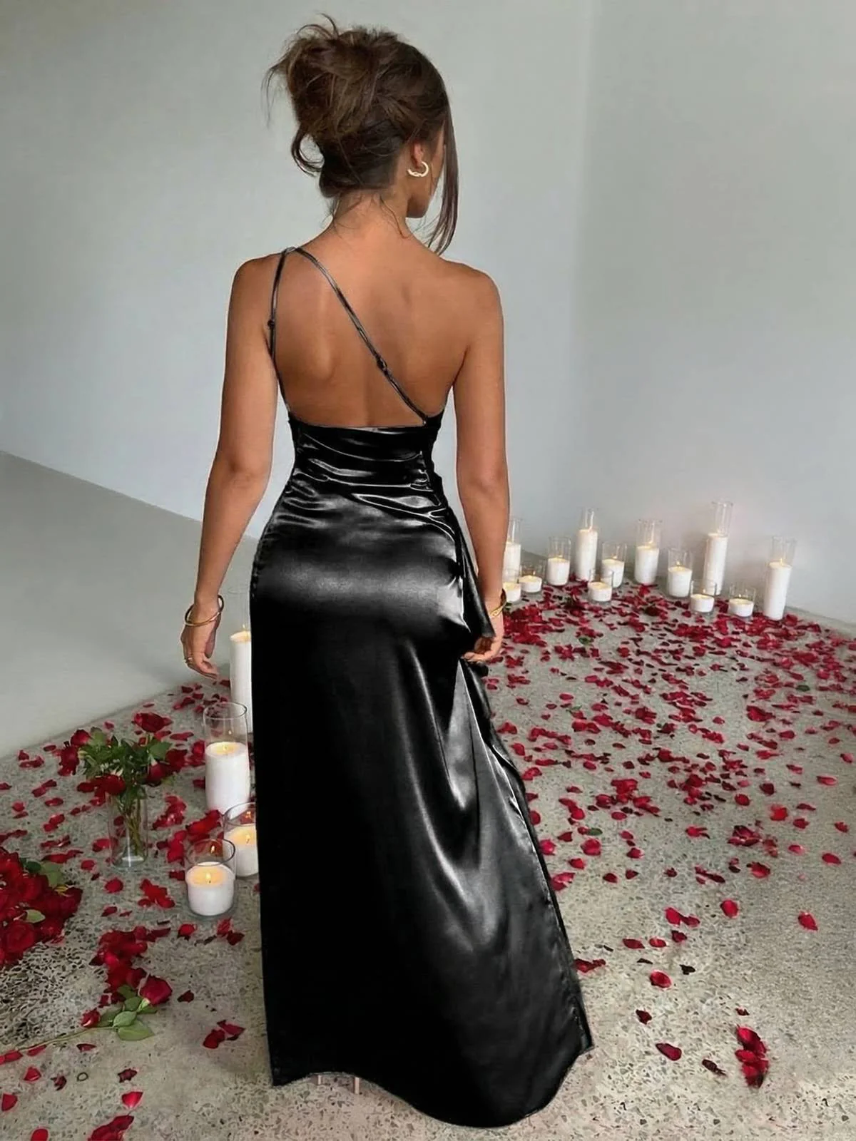 1960er Eine Schulter Gerüscht Schlitz Satin Kleid - Image 4