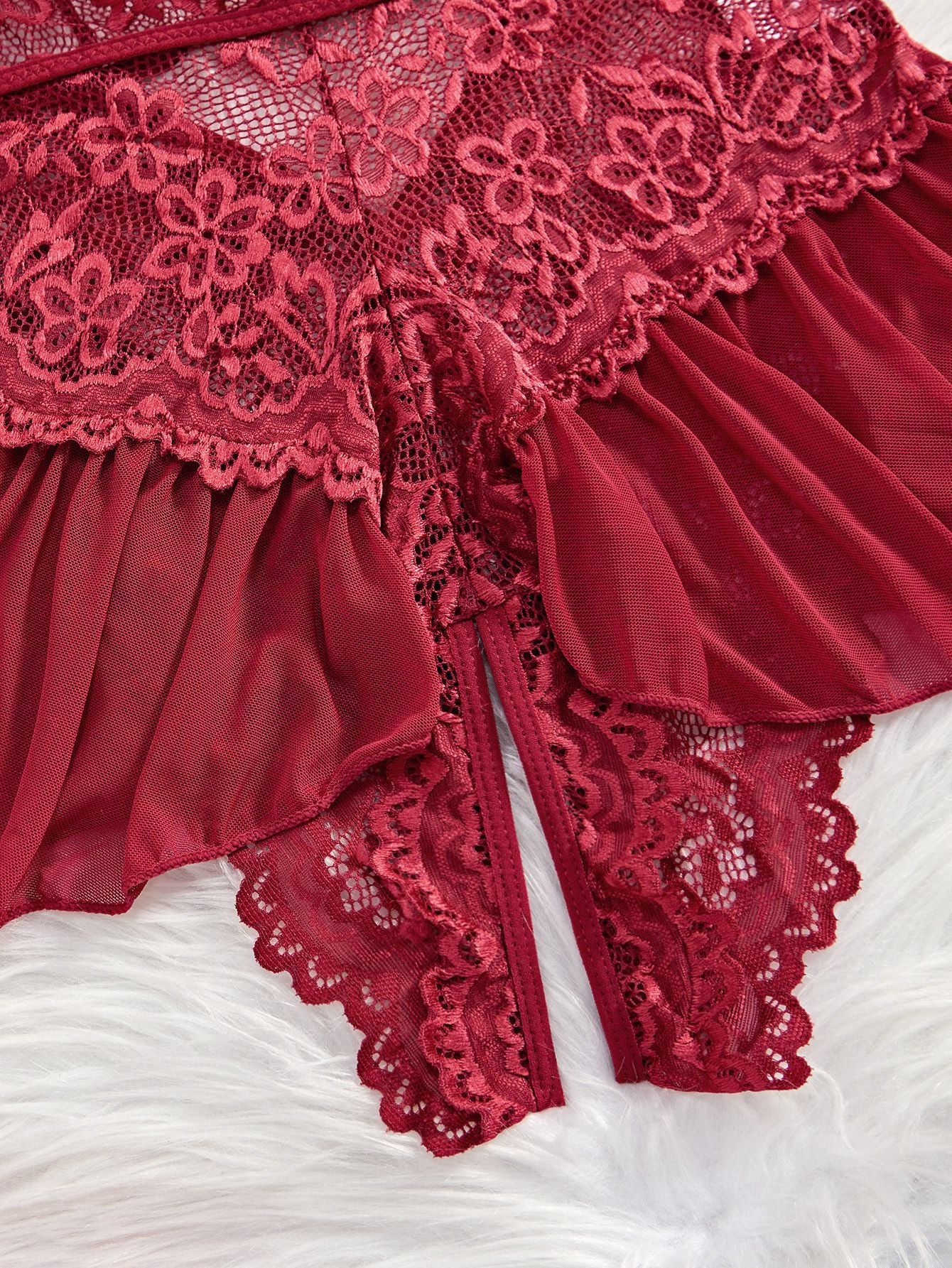 1980er Halter Spitze Dessous mit Leopard Druck Rock - Image 6