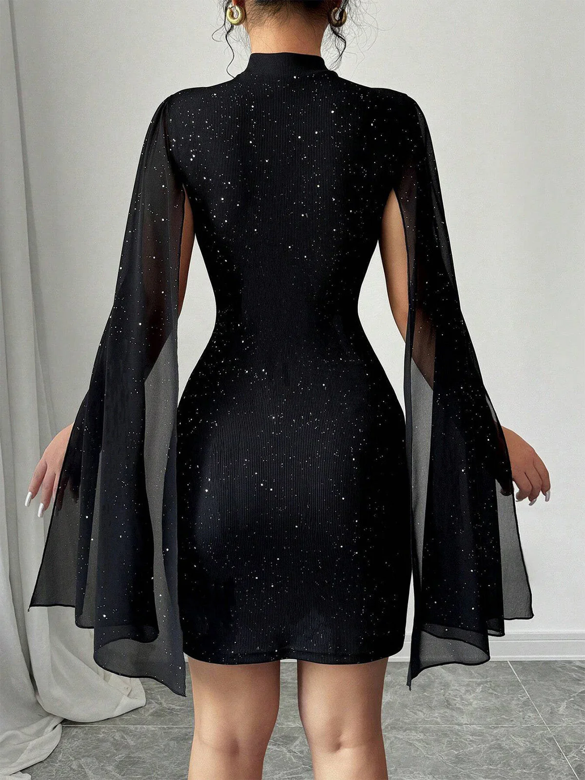 1980er Solide Perle Chiffon Cape Bodycon Kleid - Image 4