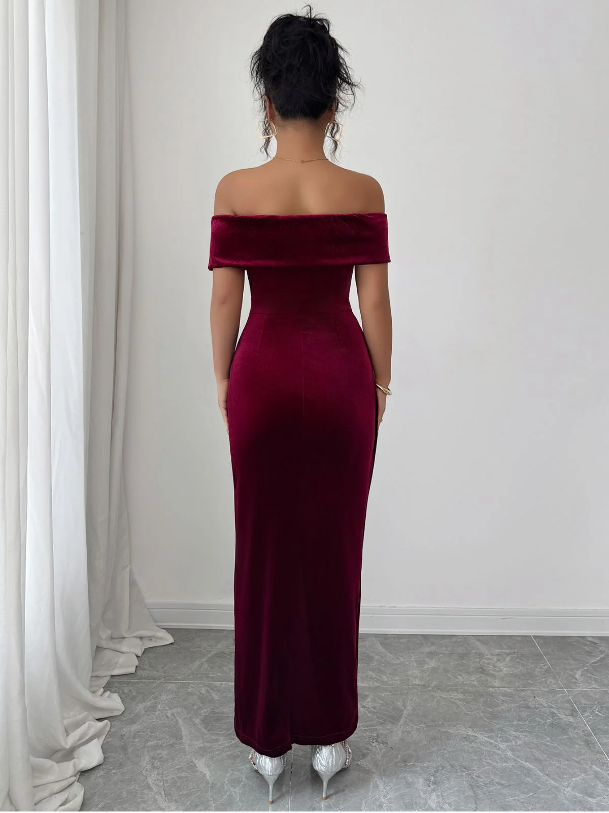 1980er Solide Samt Schulterfrei Midi Kleid - Image 6