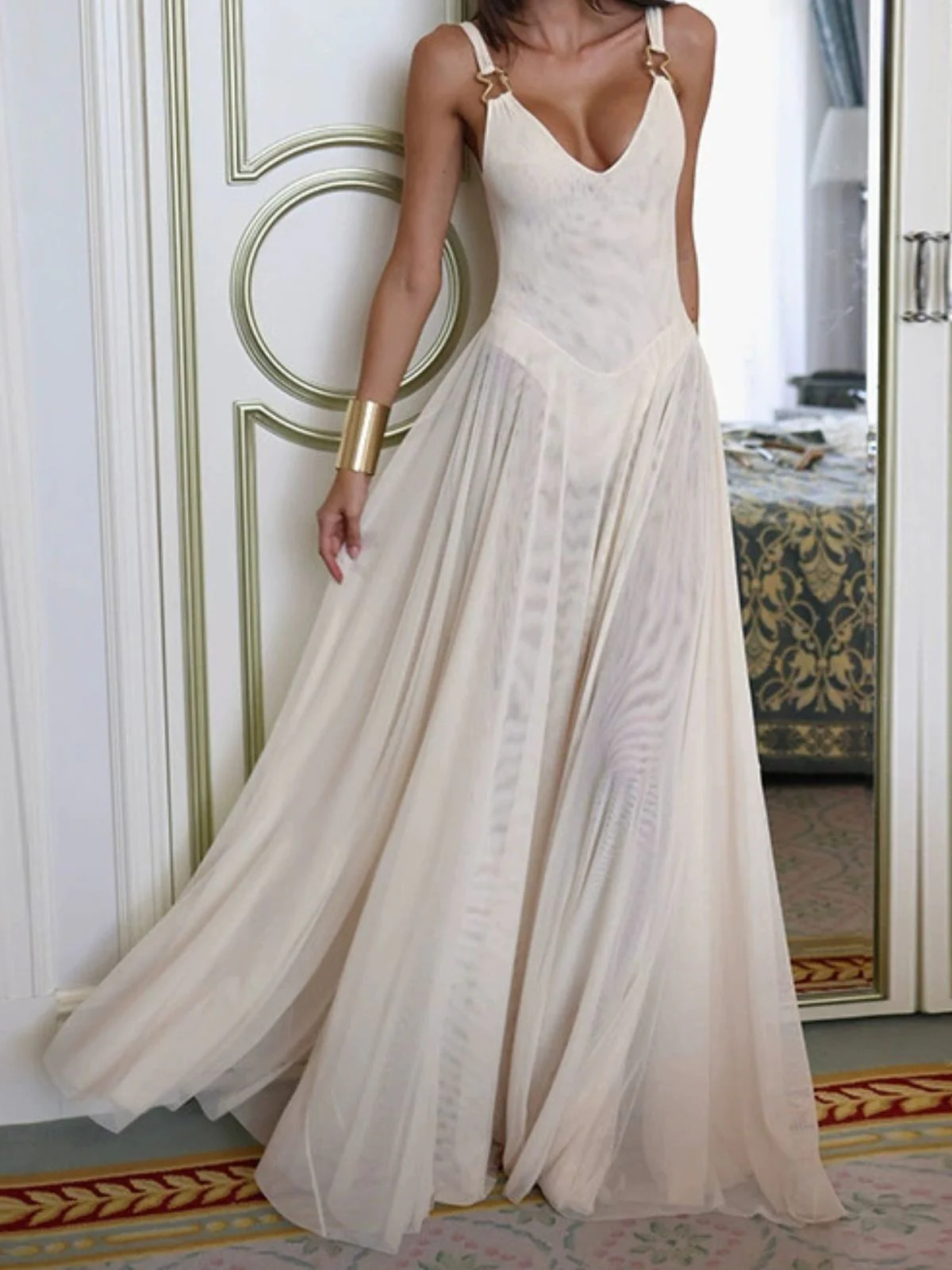 30er Maxikleid mit V-Ausschnitt, Riemchen und fließendem Netz-Design - Image 2