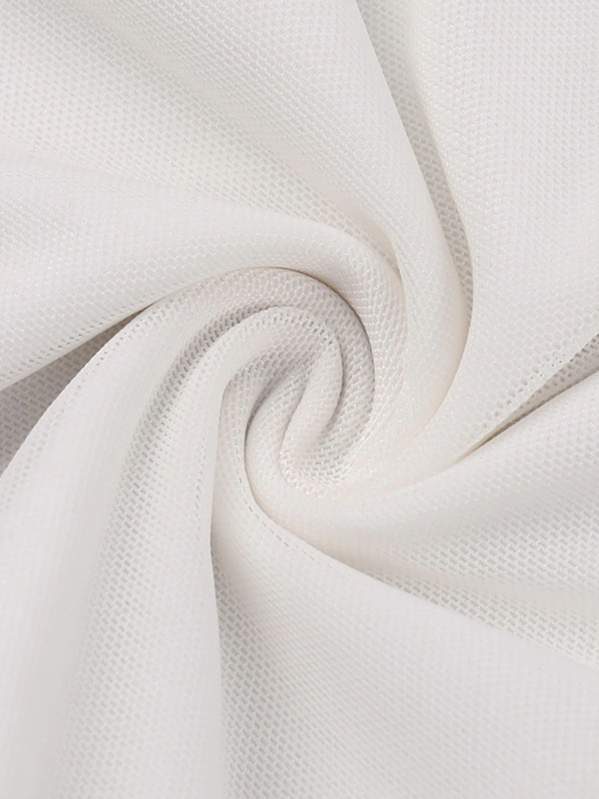 30er Maxikleid mit V-Ausschnitt, Riemchen und fließendem Netz-Design - Image 6