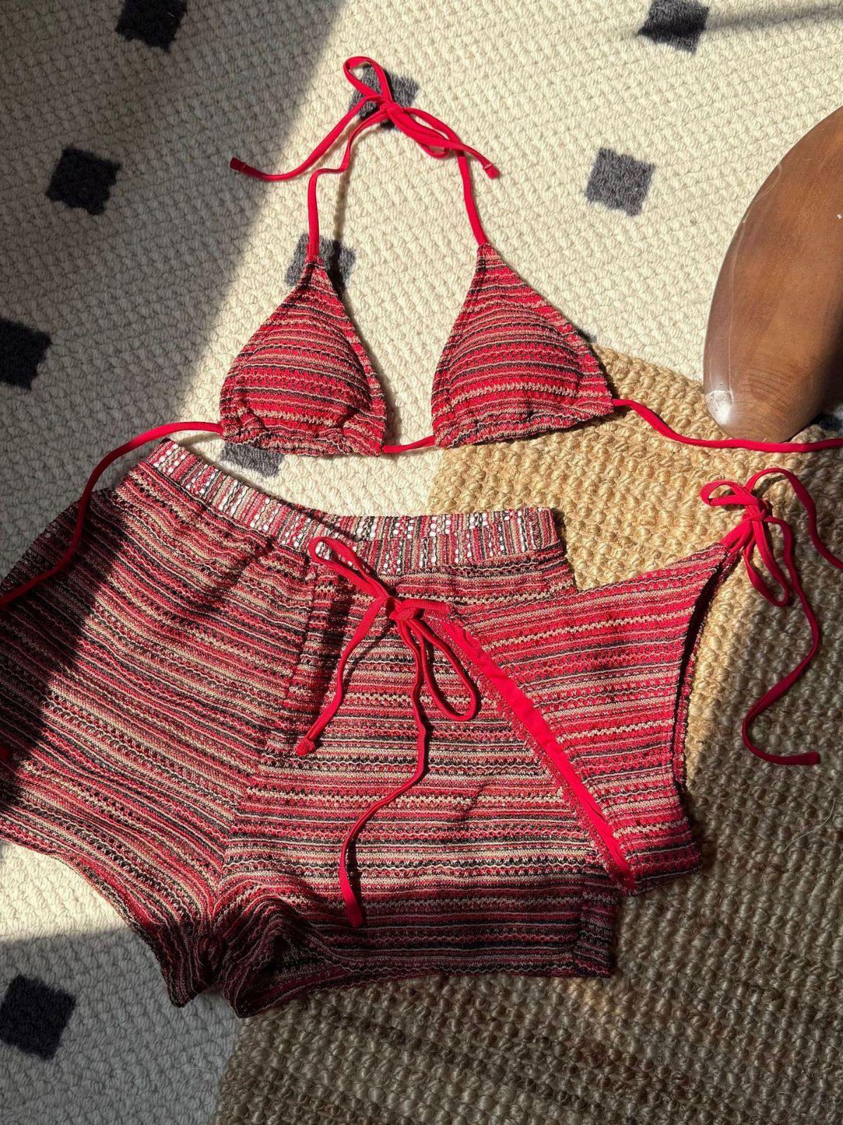 60er Bikini-Set mit Neckholder, Streifen und Dreieck-Top - Image 6