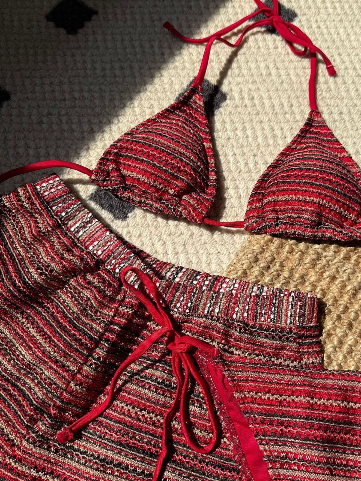 60er Bikini-Set mit Neckholder, Streifen und Dreieck-Top - Image 7