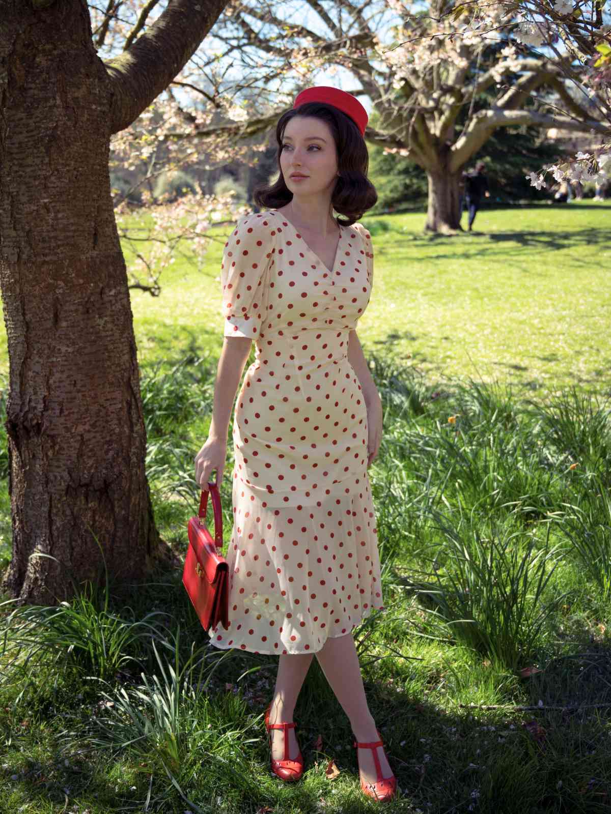 Beige 1930er Polka Dot Meerjungfrauenkleid - Image 2