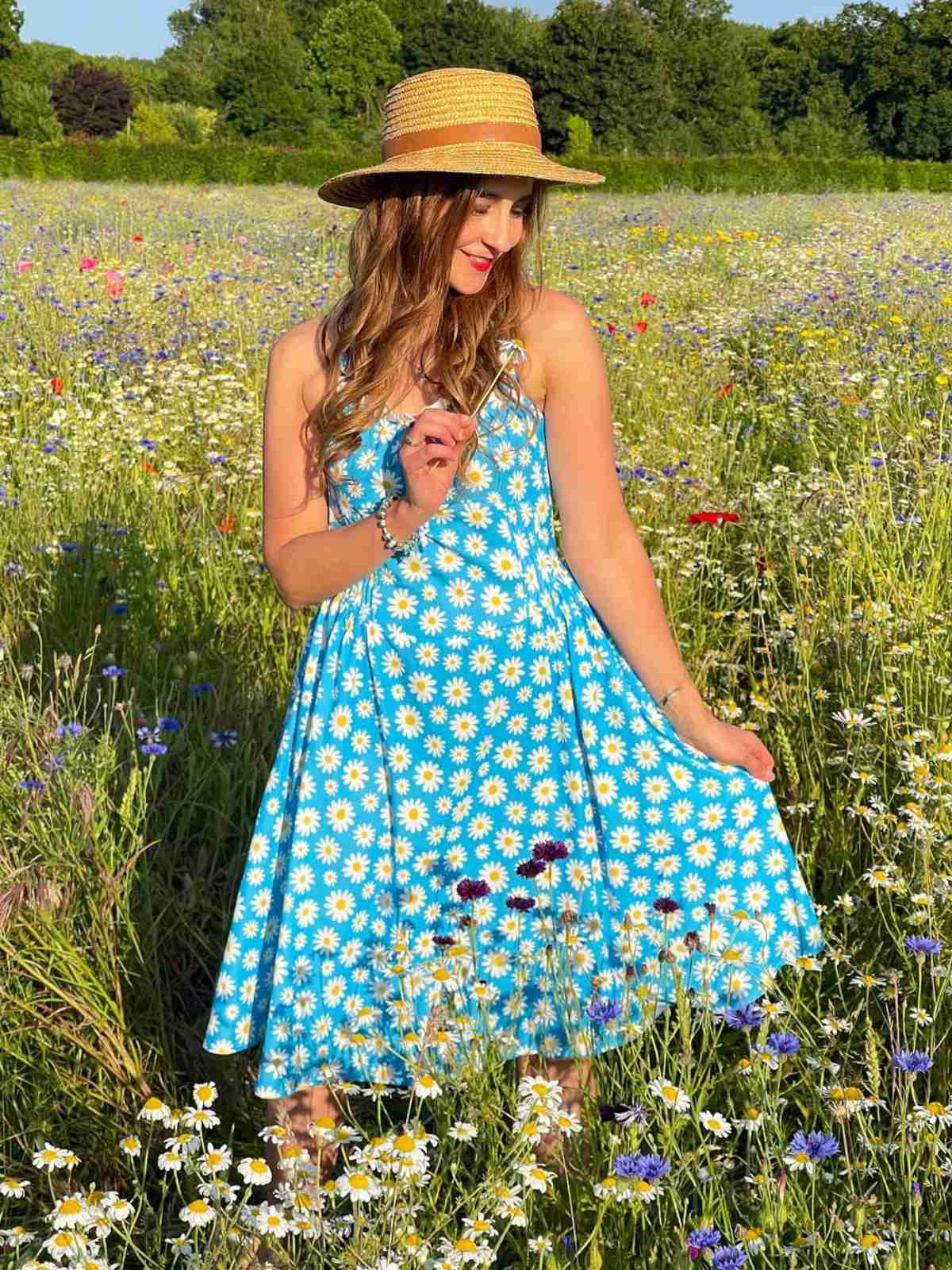 Blau 1950er Halter Spitze Gänseblümchen Kleid - Image 2