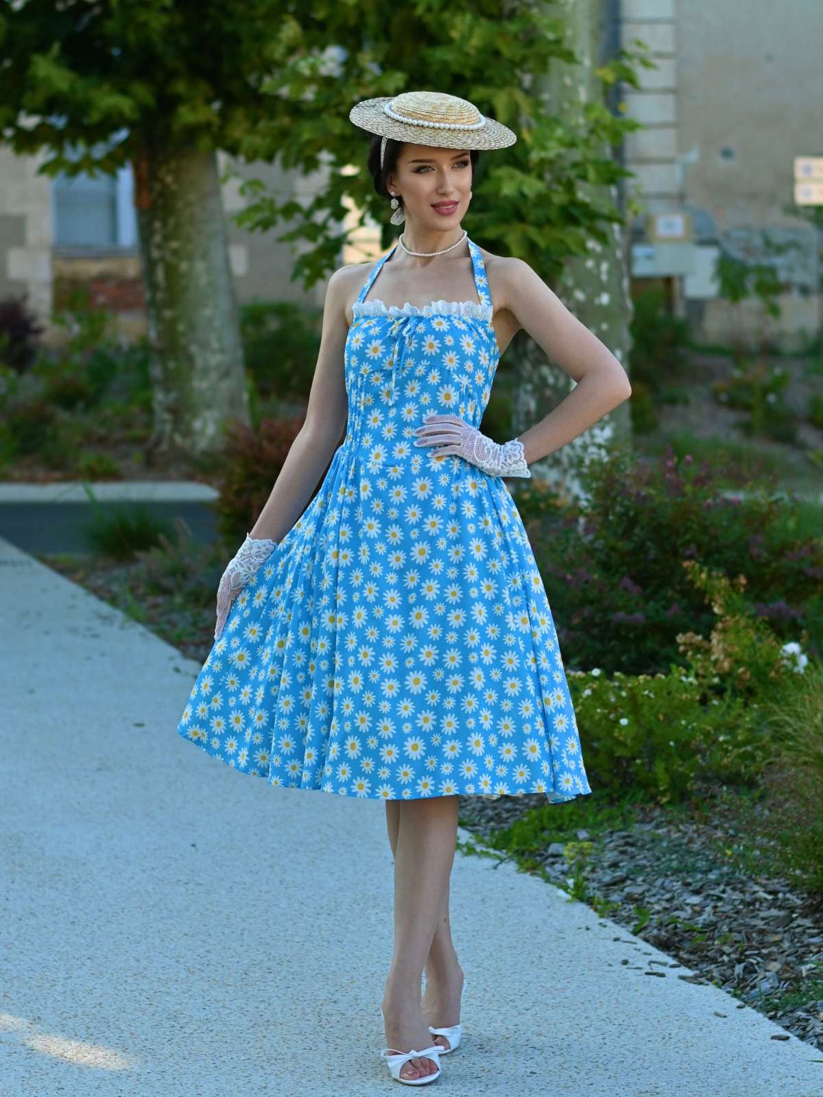 Blau 1950er Halter Spitze Gänseblümchen Kleid - Image 2