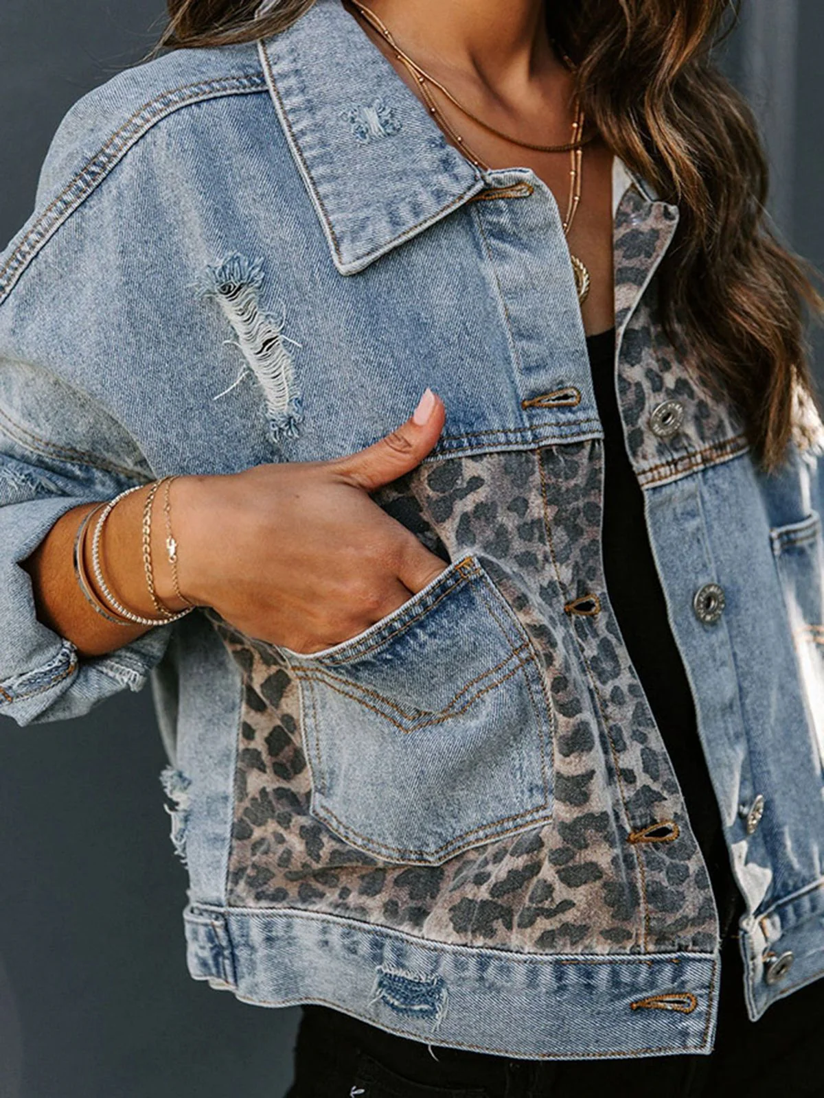 Blau Jeansjacke Oberteil Mit Leopardenmuster - Image 3