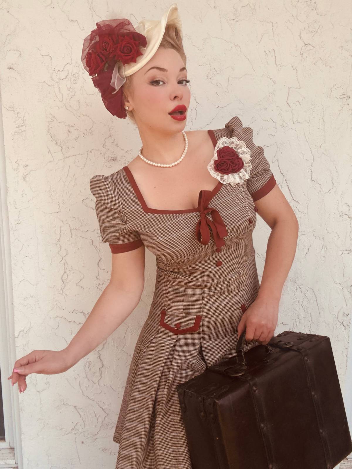 Braun 1950er Bogen Hahnentritt Plissiertes Kleid