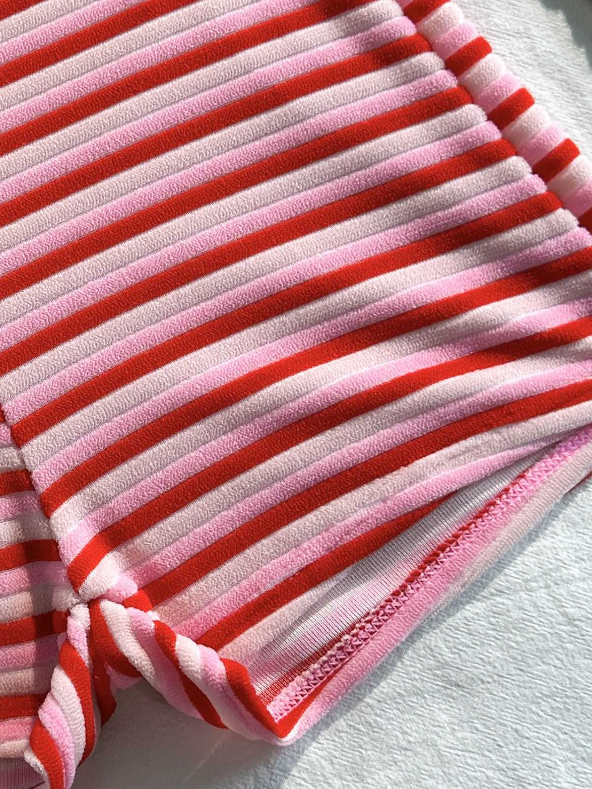 Braun 1950er Streifen Frottee Halter Bikini Set - Image 13