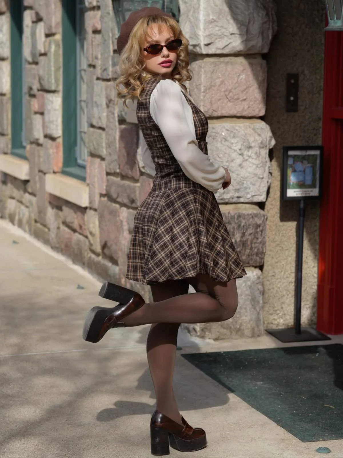 Braun 1960er Plaid Bogen Tie Taste Swing Kleid