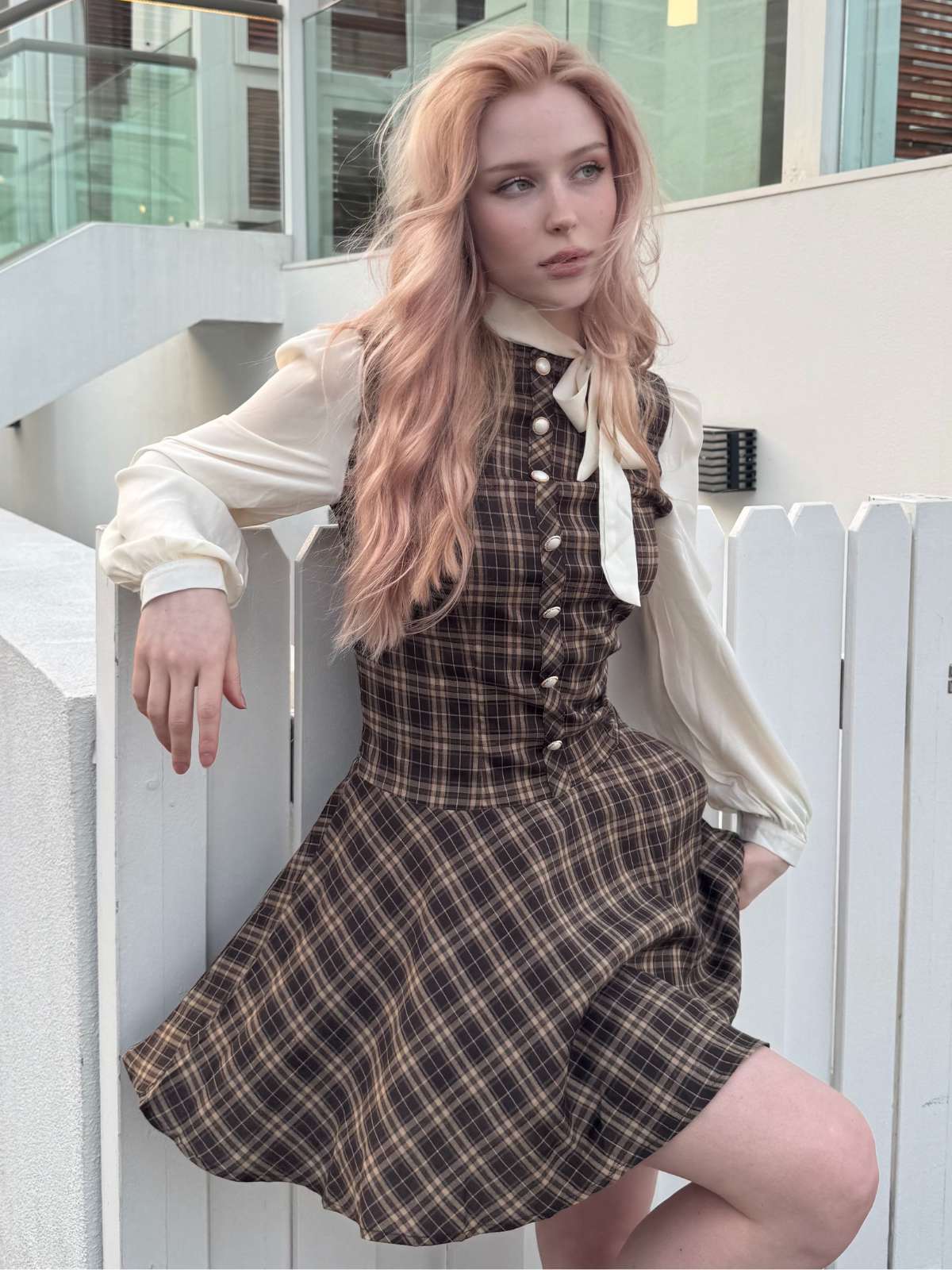 Braun 1960er Plaid Bogen Tie Taste Swing Kleid - Image 2