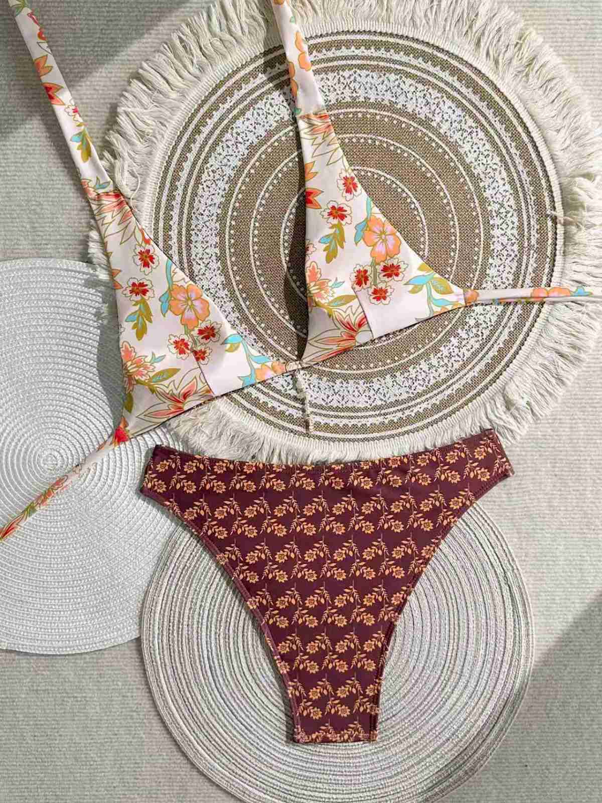 Braunes 40er Wendbares Bikini-Set mit Blumen und Neckholder - Image 7