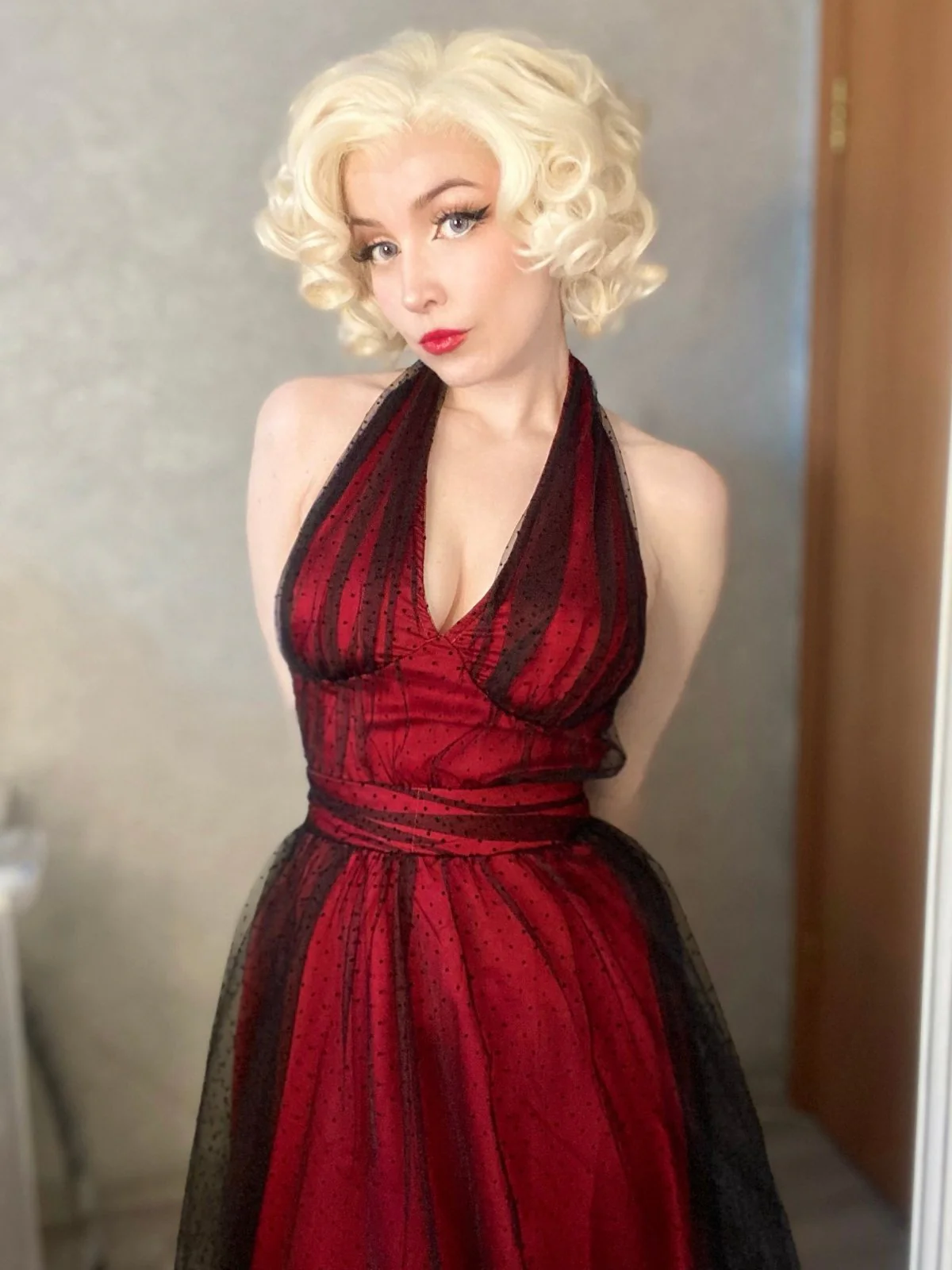 Dunkelrot 1950er Tupfen Netz Swing Kleid