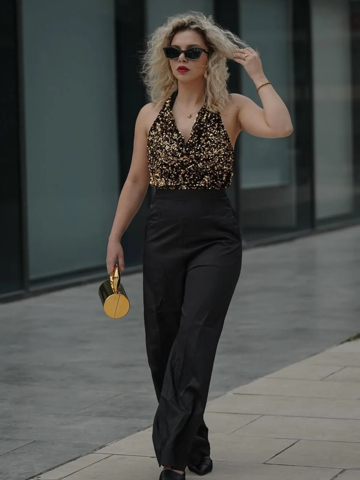 Gold 1930er Wasserfallausschnitt Pailletten Jumpsuit - Image 3