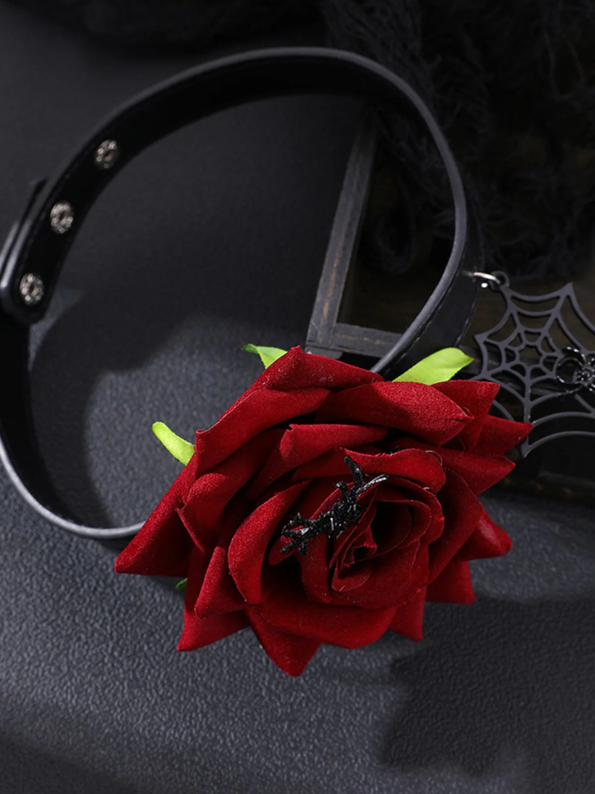 Gotische Spinnennetz & Rose Halsband Halskette - Image 3