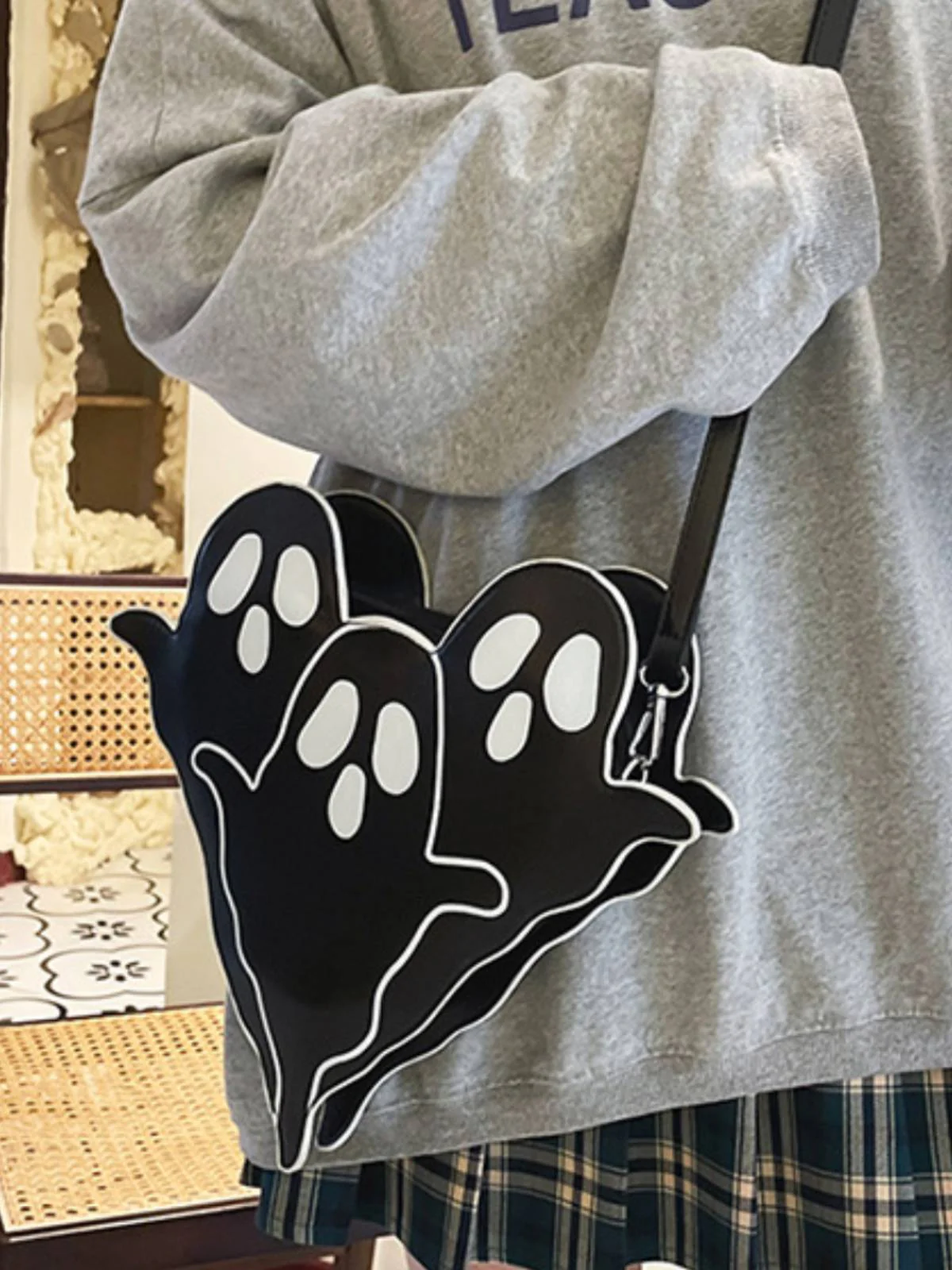 HALLOWEEN CARTOON GEIST DREIECK TASCHE - Image 3