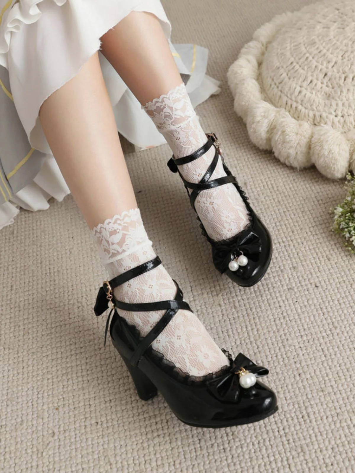 Lackleder Bogen Lolita High Heels - Image 4