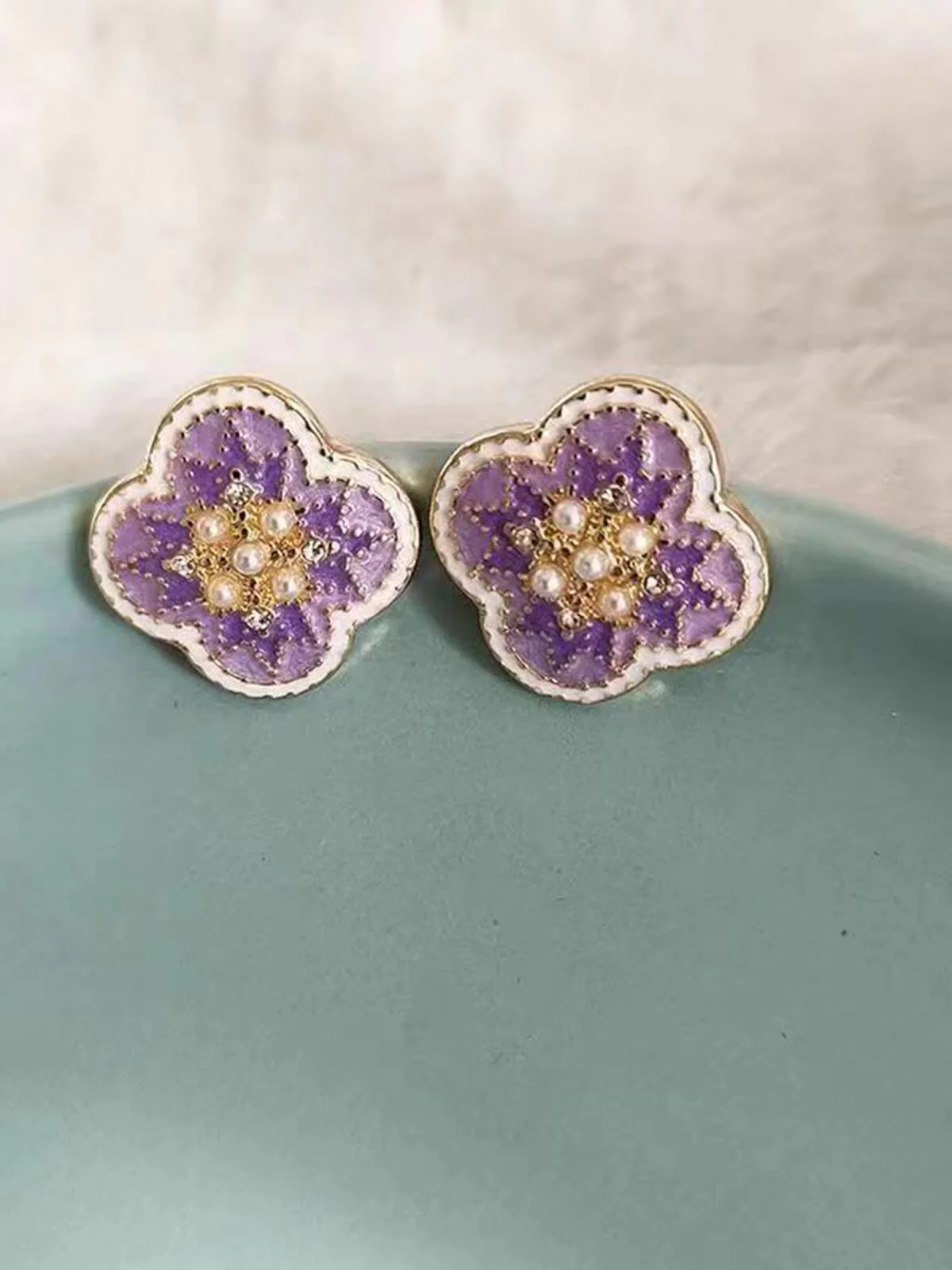 Lila Vintage 4-Blatt Klee Strass Ohrringe - Image 2