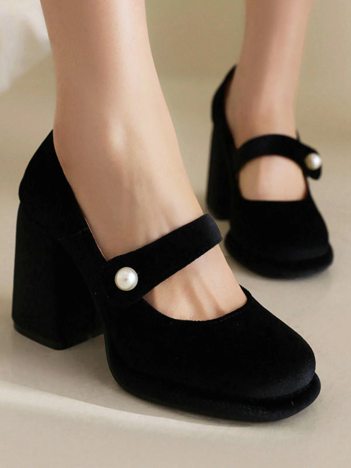 Mary Jane Samt Perlenknopf Blockabsatz Schuhe - Image 2
