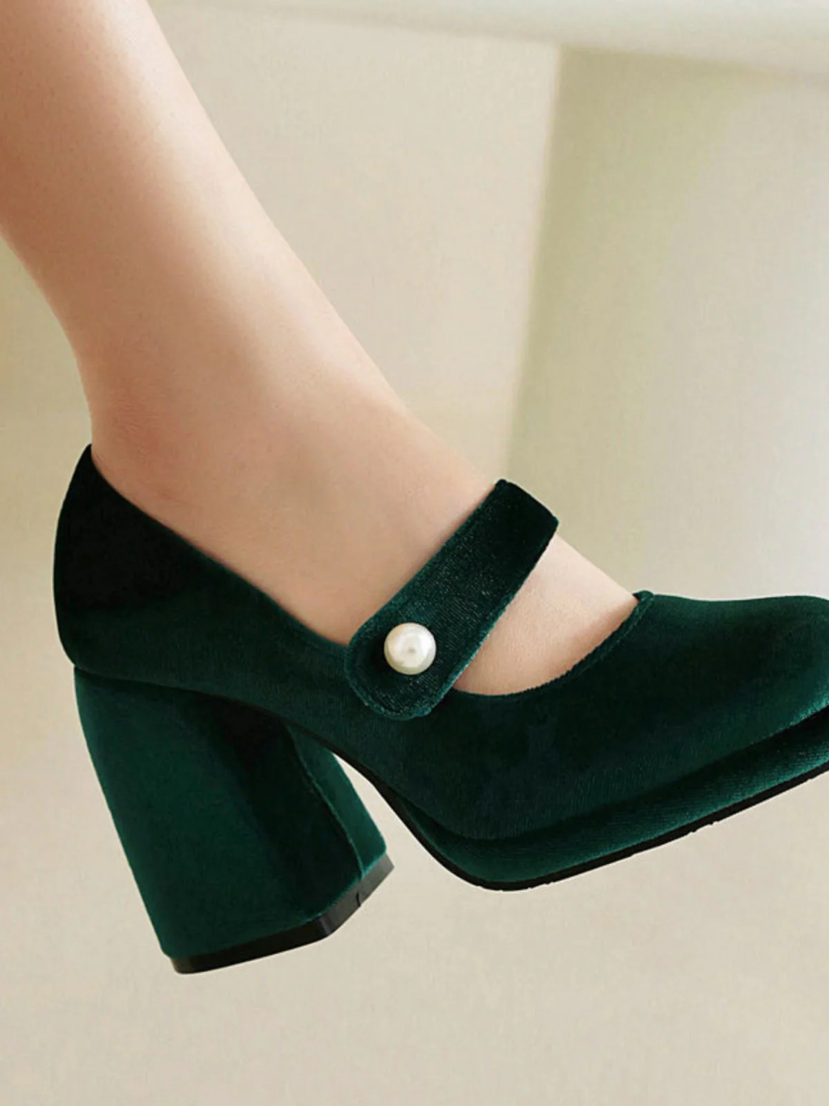 Mary Jane Samt Perlenknopf Blockabsatz Schuhe - Image 6