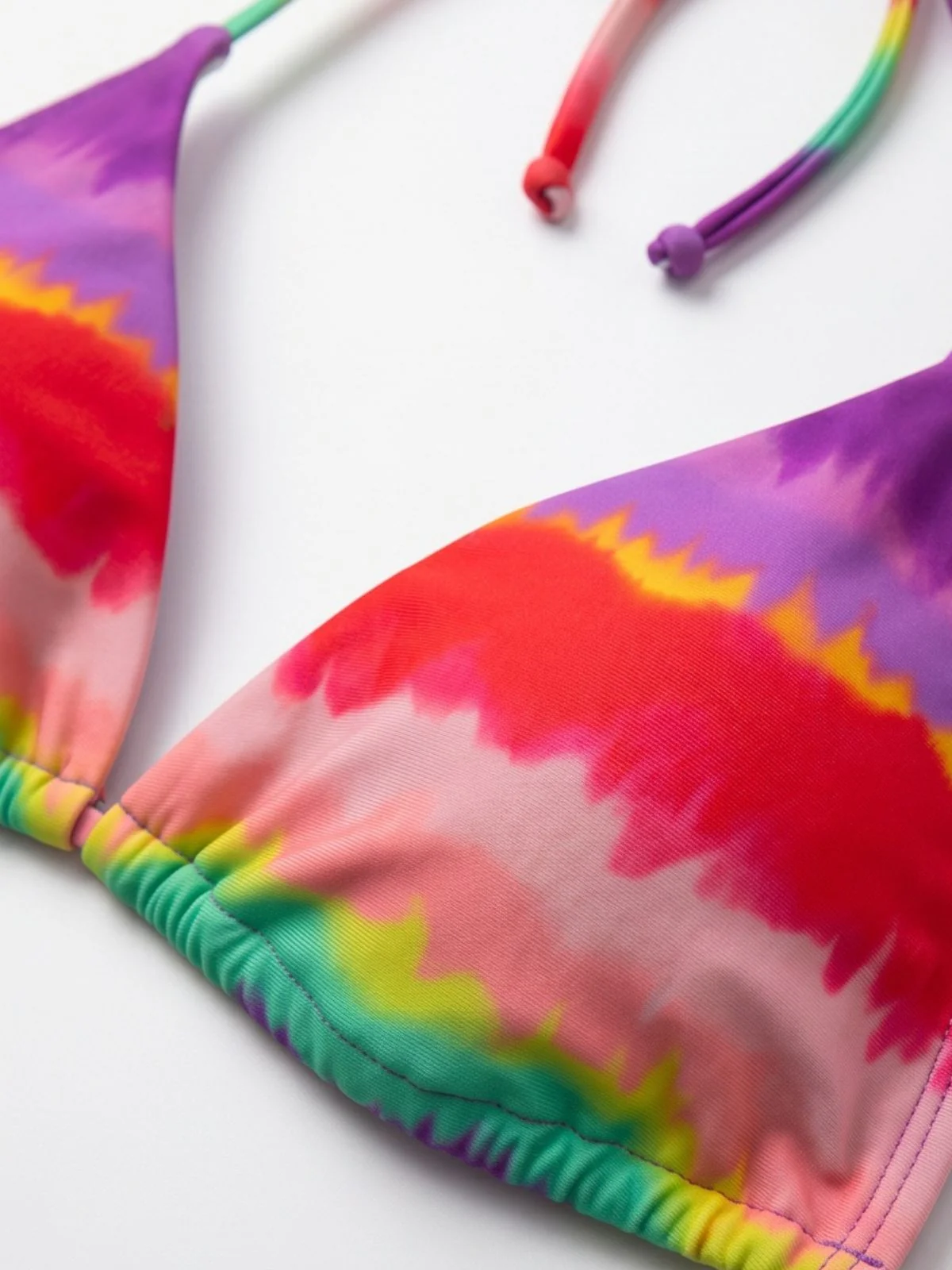 Regenbogen 80er Bikini & Shorts mit Streifen und Neckholder - Image 4