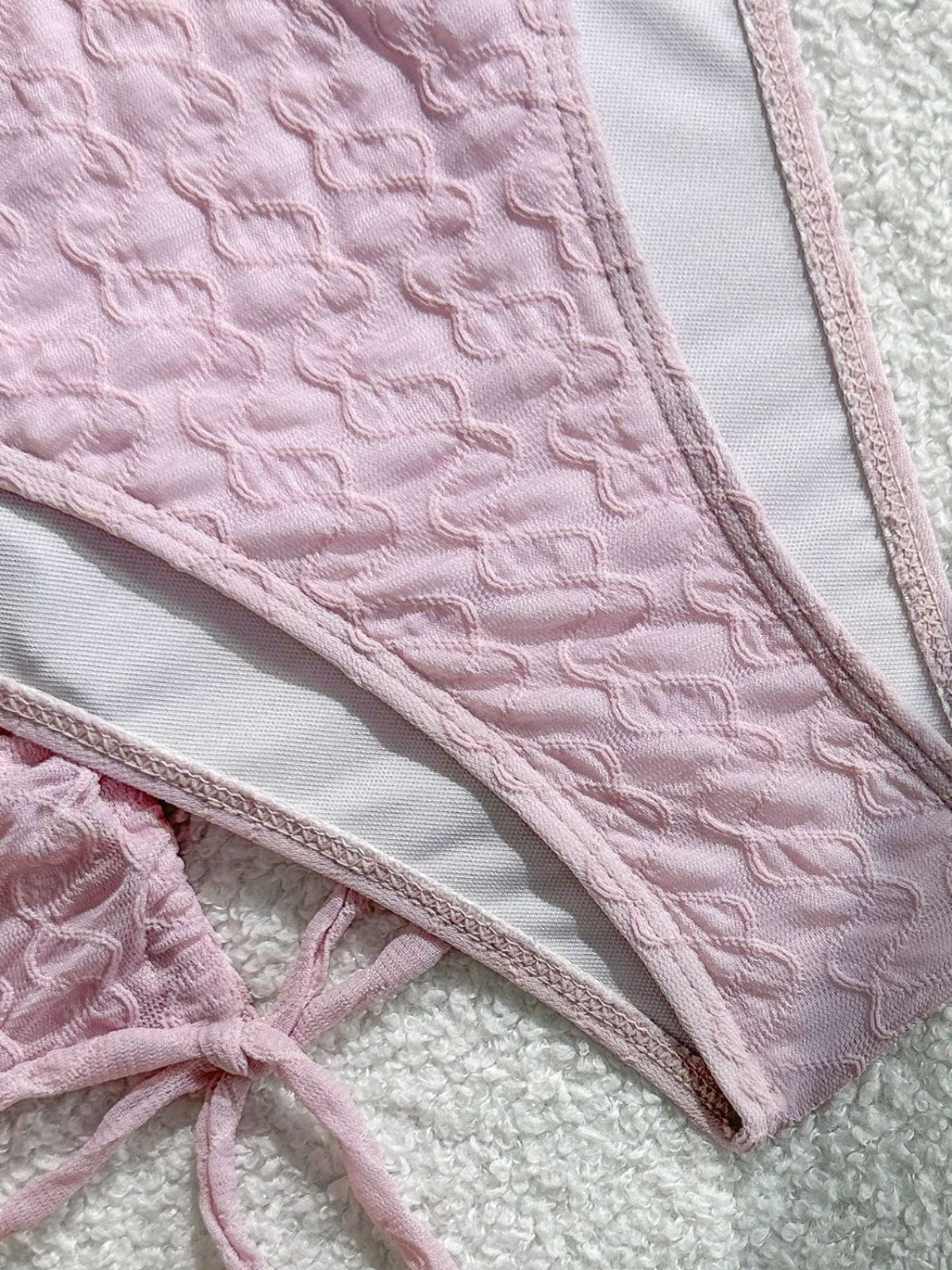 Rosa 1950er Halter Plissiertes Twist Bikini Set & Cover-Up - Image 5
