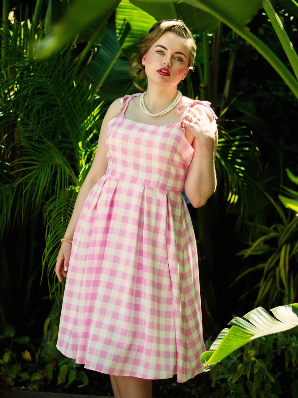 Rosa 1950er Spaghettiträger Plaid Bogen Swing Kleid - Image 3