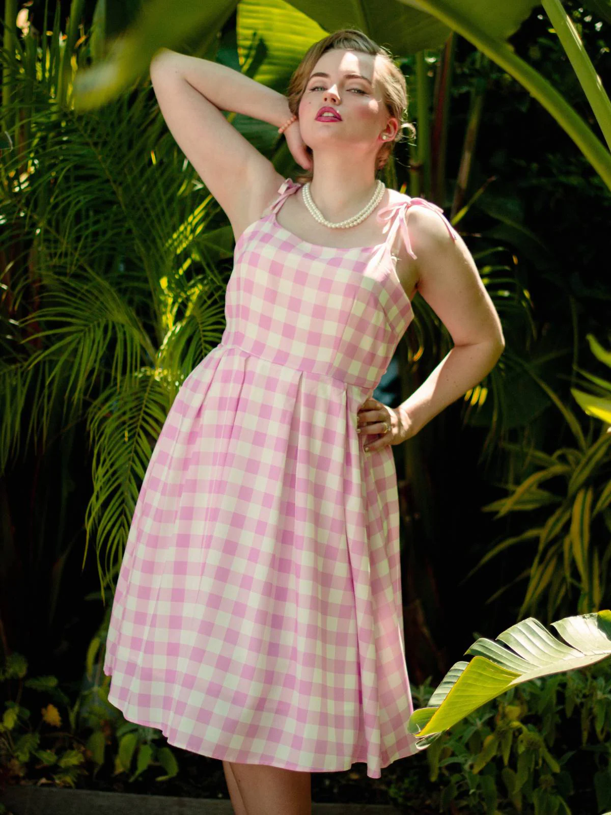Rosa 1950er Spaghettiträger Plaid Bogen Swing Kleid - Image 3