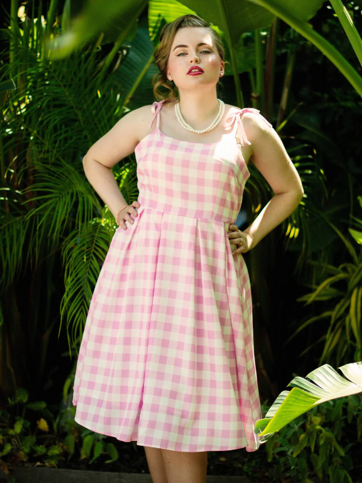 Rosa 1950er Spaghettiträger Plaid Bogen Swing Kleid - Image 4