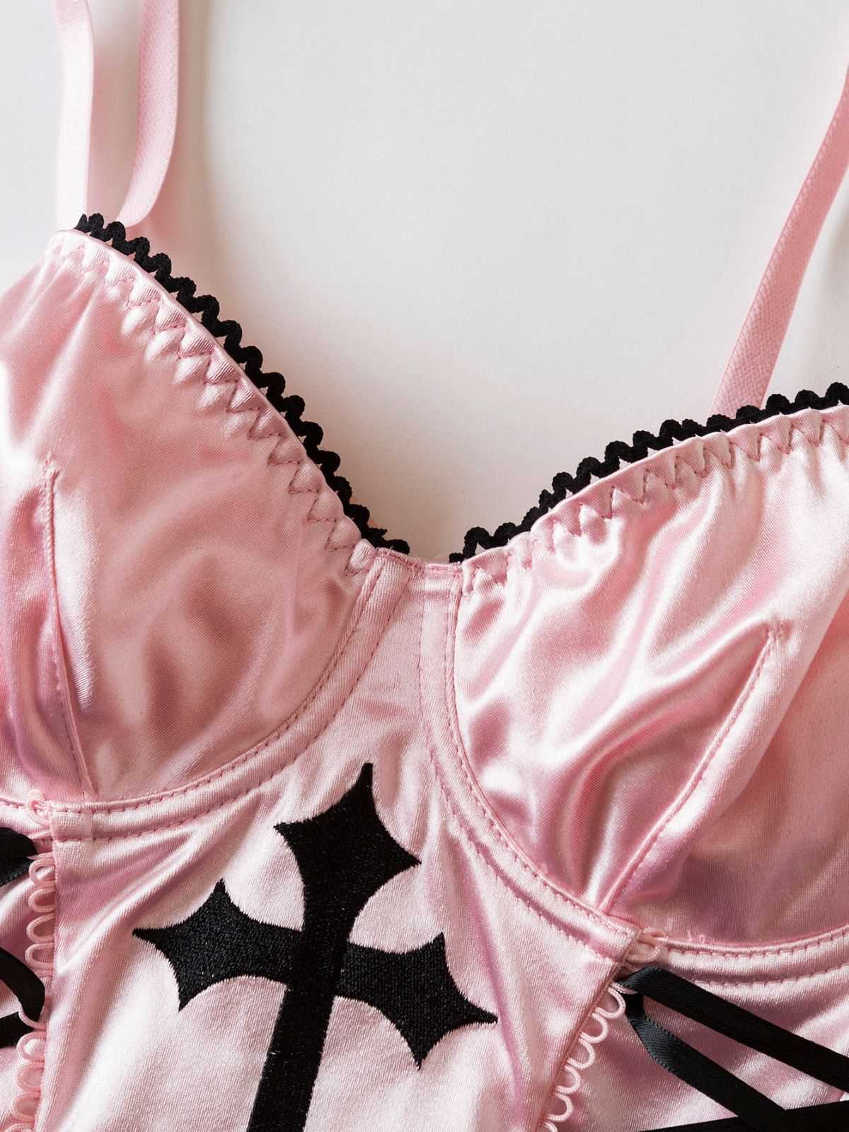 Rosa 1970er Kreuzen Gothic Satin Schnürung Leibchen - Image 3
