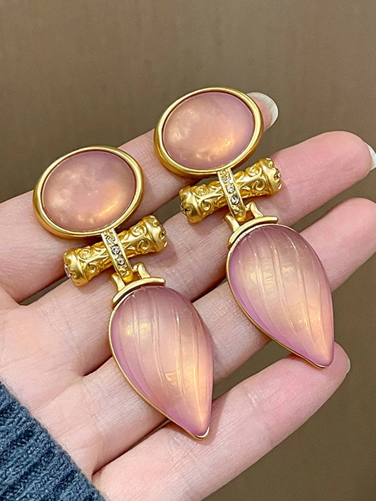 Rose Gold Vintage Wassertropfen Streifenohrringe - Image 2