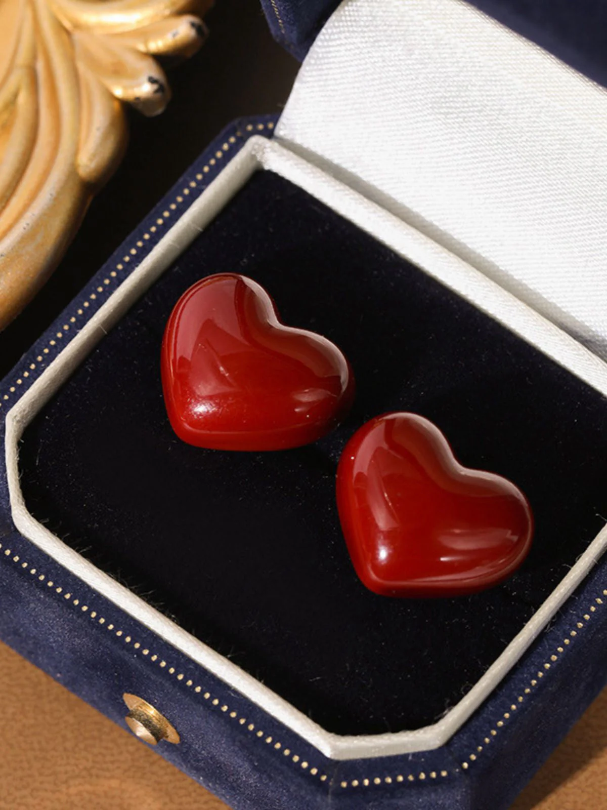 Rot Valentinstag Herz Stecker Ohrringe - Image 2
