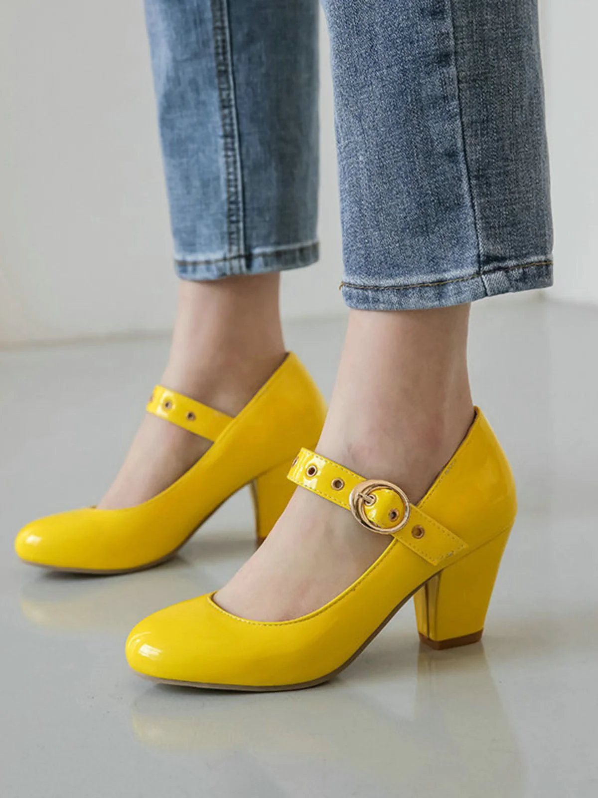 Runde Zehe Lackleder Schnalle High Heels - Image 10