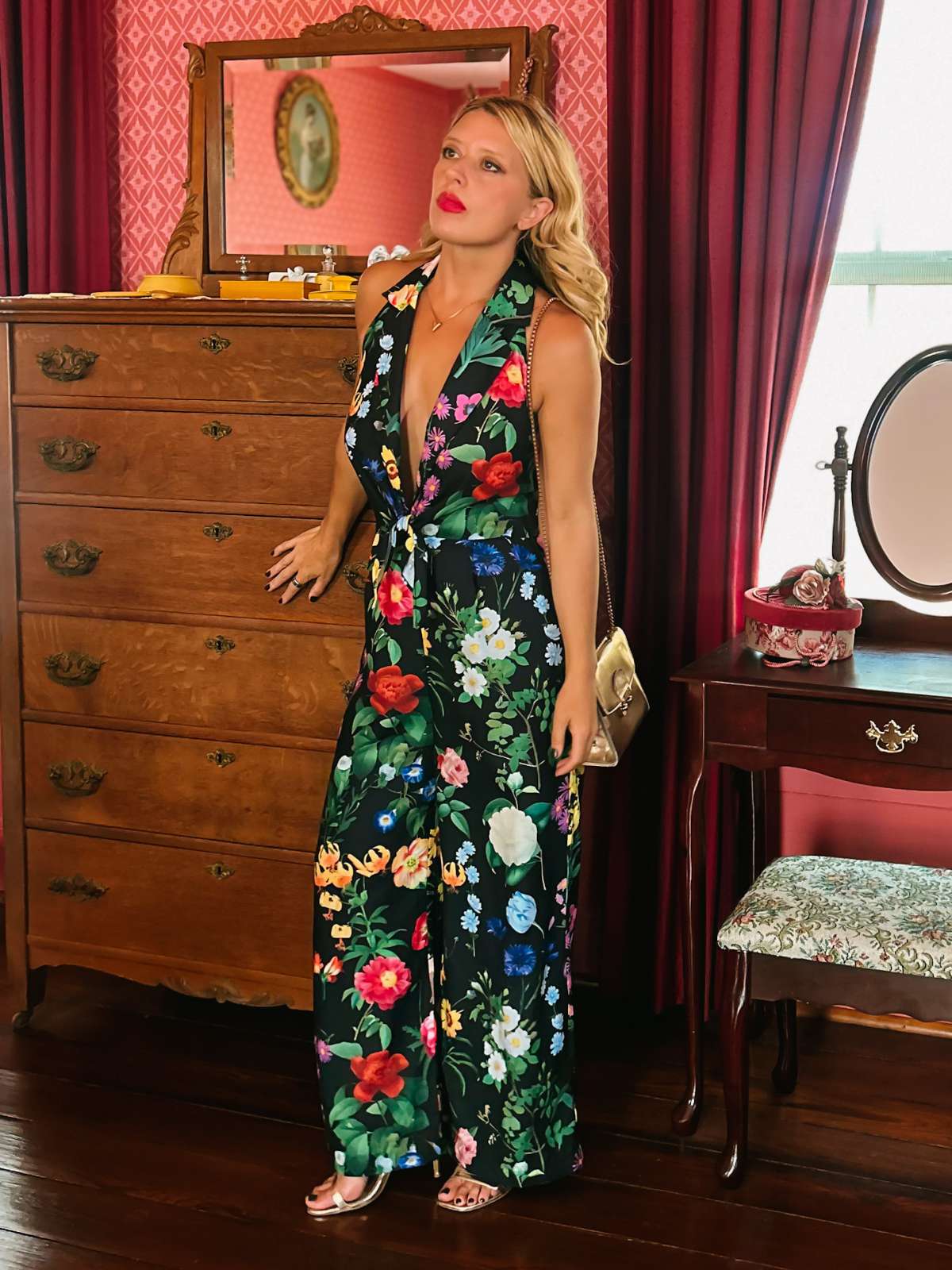 Schwarz 1930er Blumen V-Ausschnitt Halter Jumpsuit - Image 3