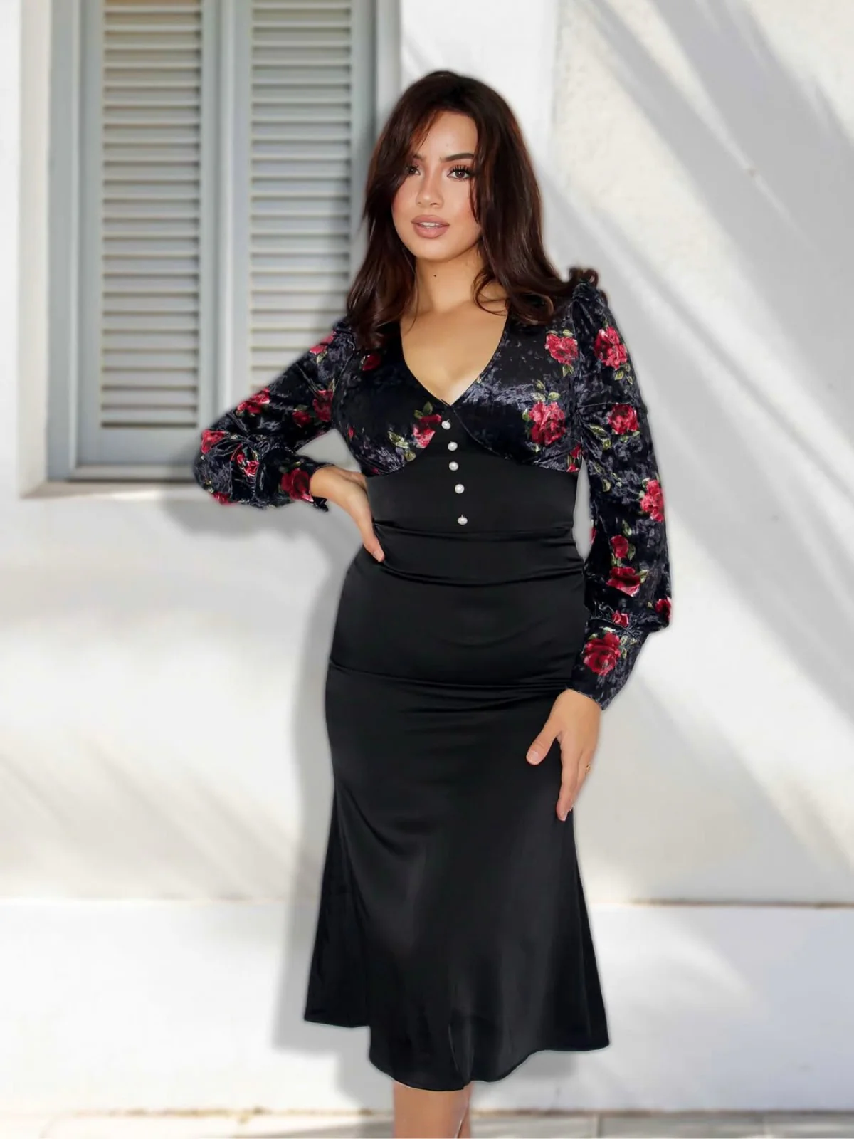 Schwarz 1930er Rose Samt Fischschwanzkleid - Image 2