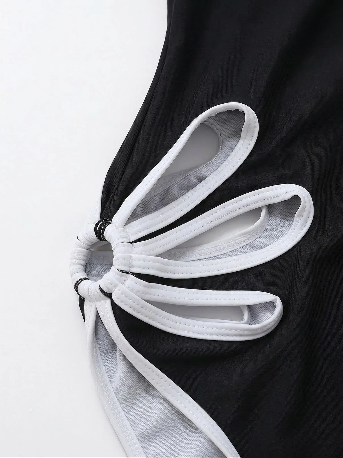 Schwarz 1940er Blumen Cut-Out Halter Einteiliger Badeanzug - Image 6