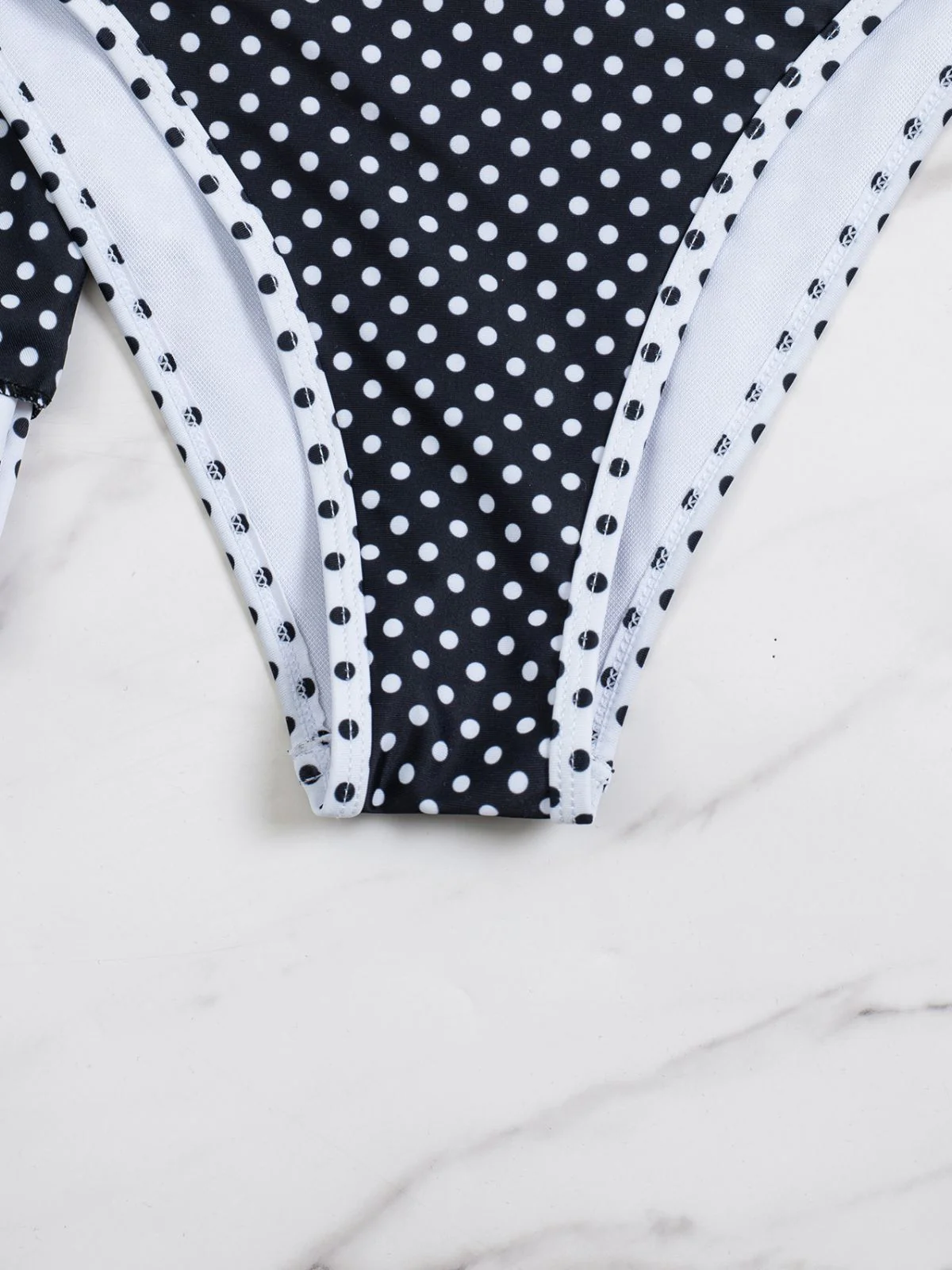 Schwarz 1940er Polka Dot Halter Bikini Set & Cover-Up - Image 7