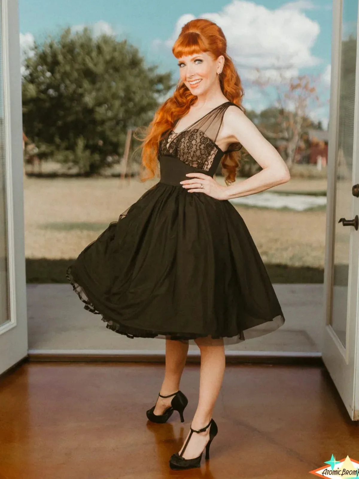 Schwarz 1950er Spitze Blumen Netz Swing Kleid - Image 2