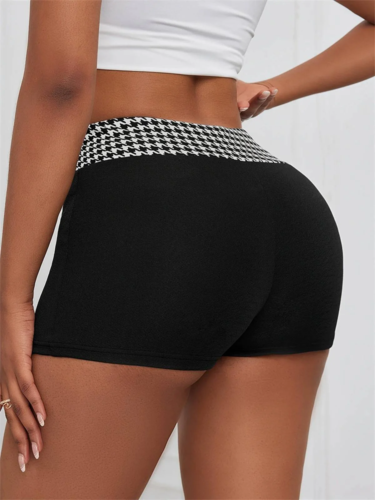 Schwarz 1970er Hahnentritt Patchwork Enge Shorts - Image 4