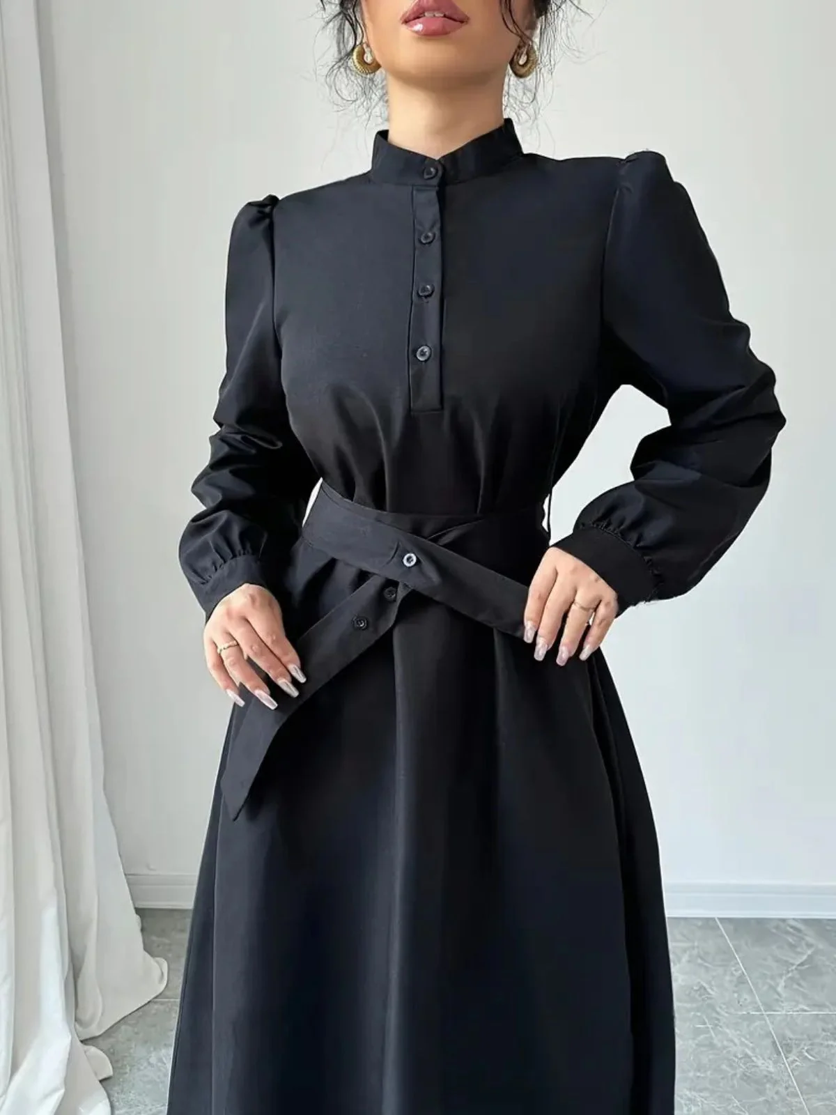 Schwarz 1970er Solide Taste Gürtel Kleid - Image 2
