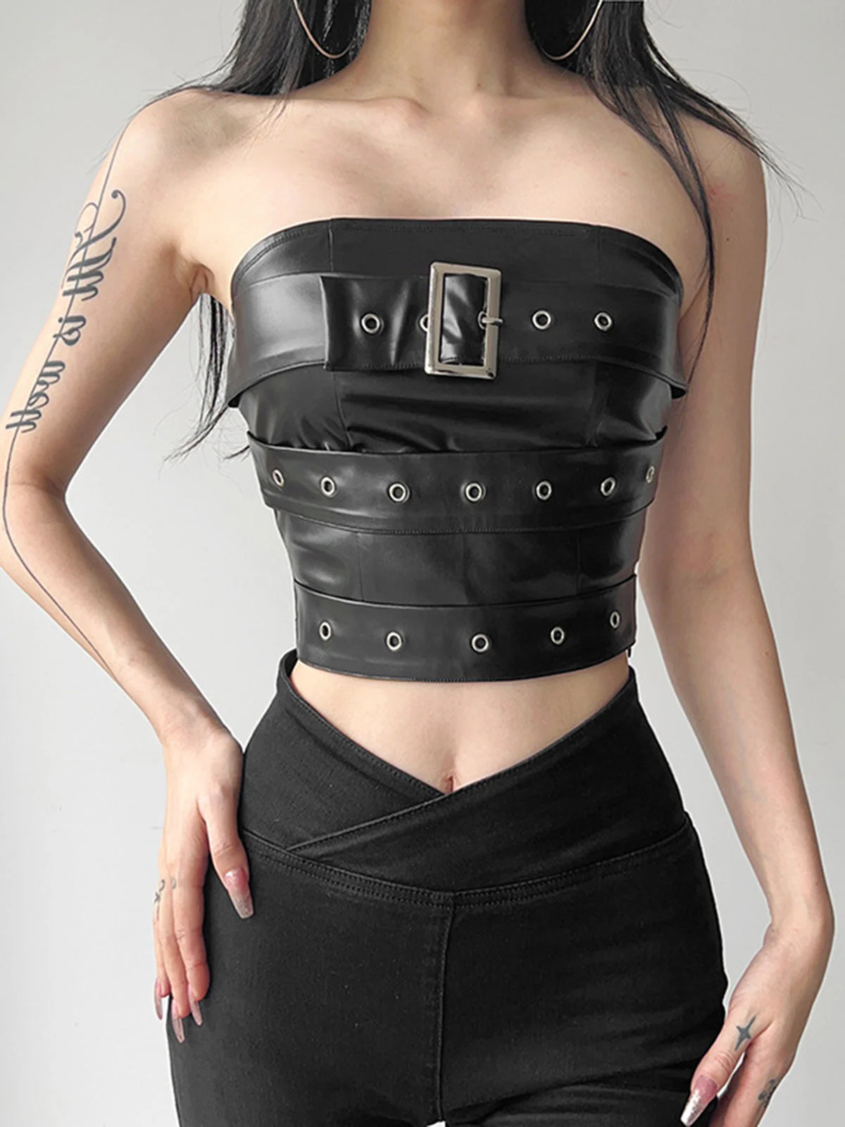 Schwarz 1980er Bandeau Punk Leder Top - Image 4