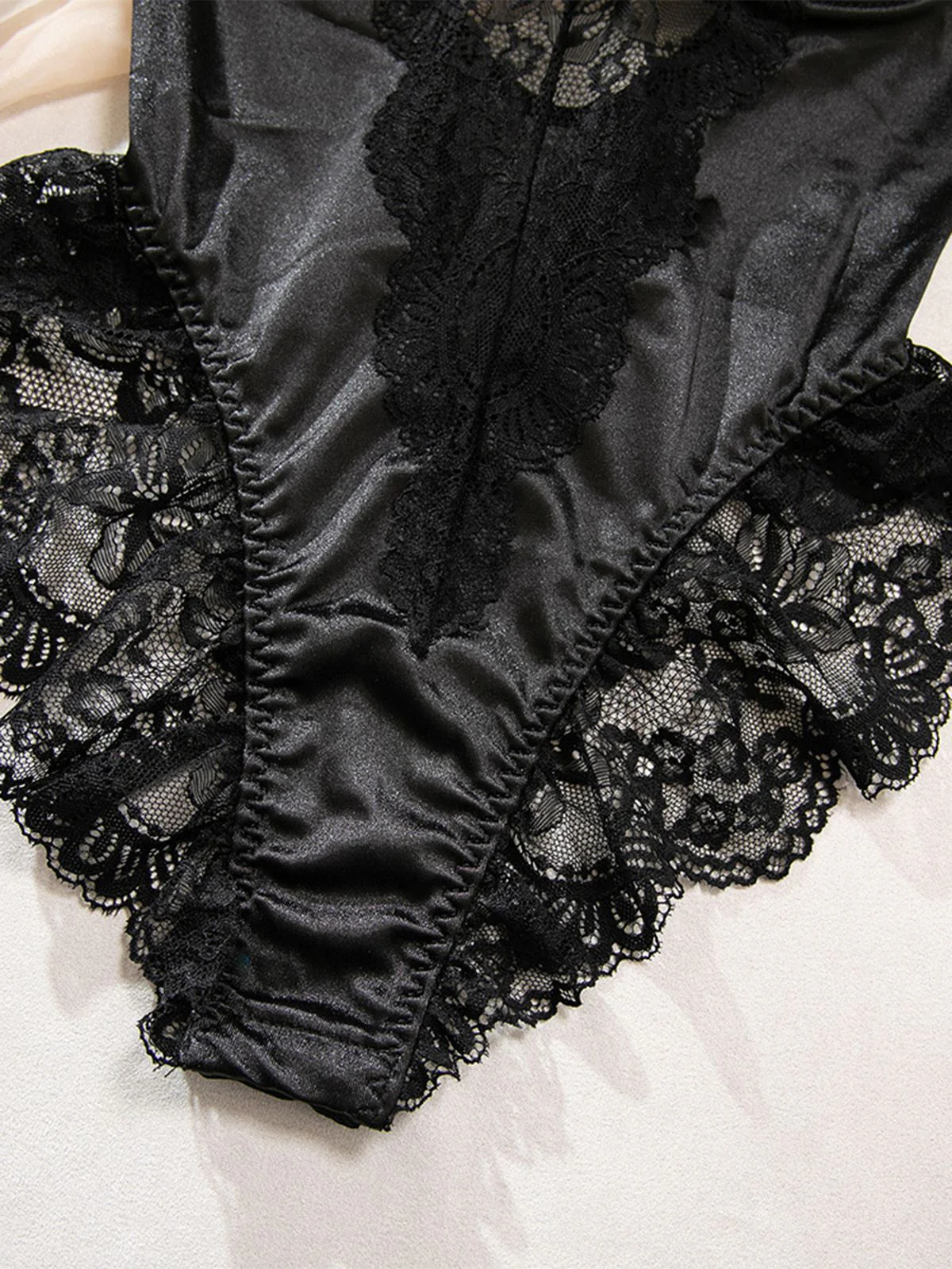 Schwarz 1980er Slip Satin Spitze Bügel Dessous Mit Strümpfen - Image 11