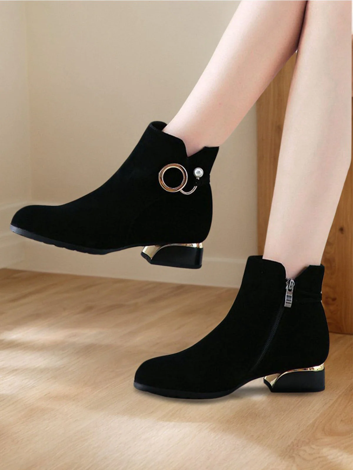Schwarz Vintage Wildleder Perle Stiefeletten - Image 2