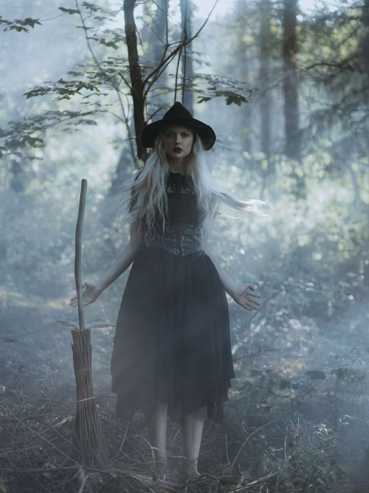 SPITZE STEAMPUNK KLEID - Image 4