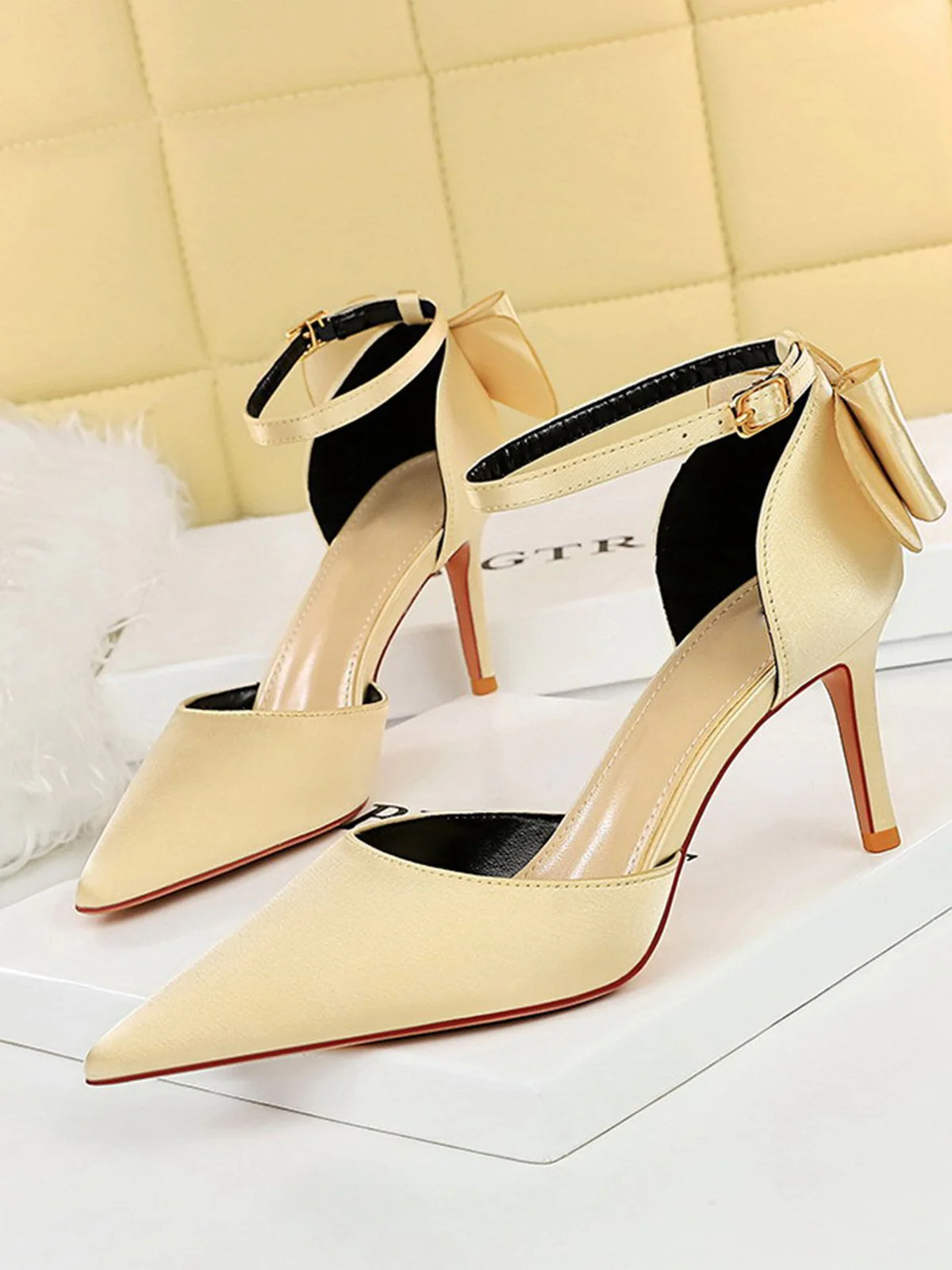 Spitze Zehen Bogen Satin Schuhe mit Hohen Absätzen - Image 7